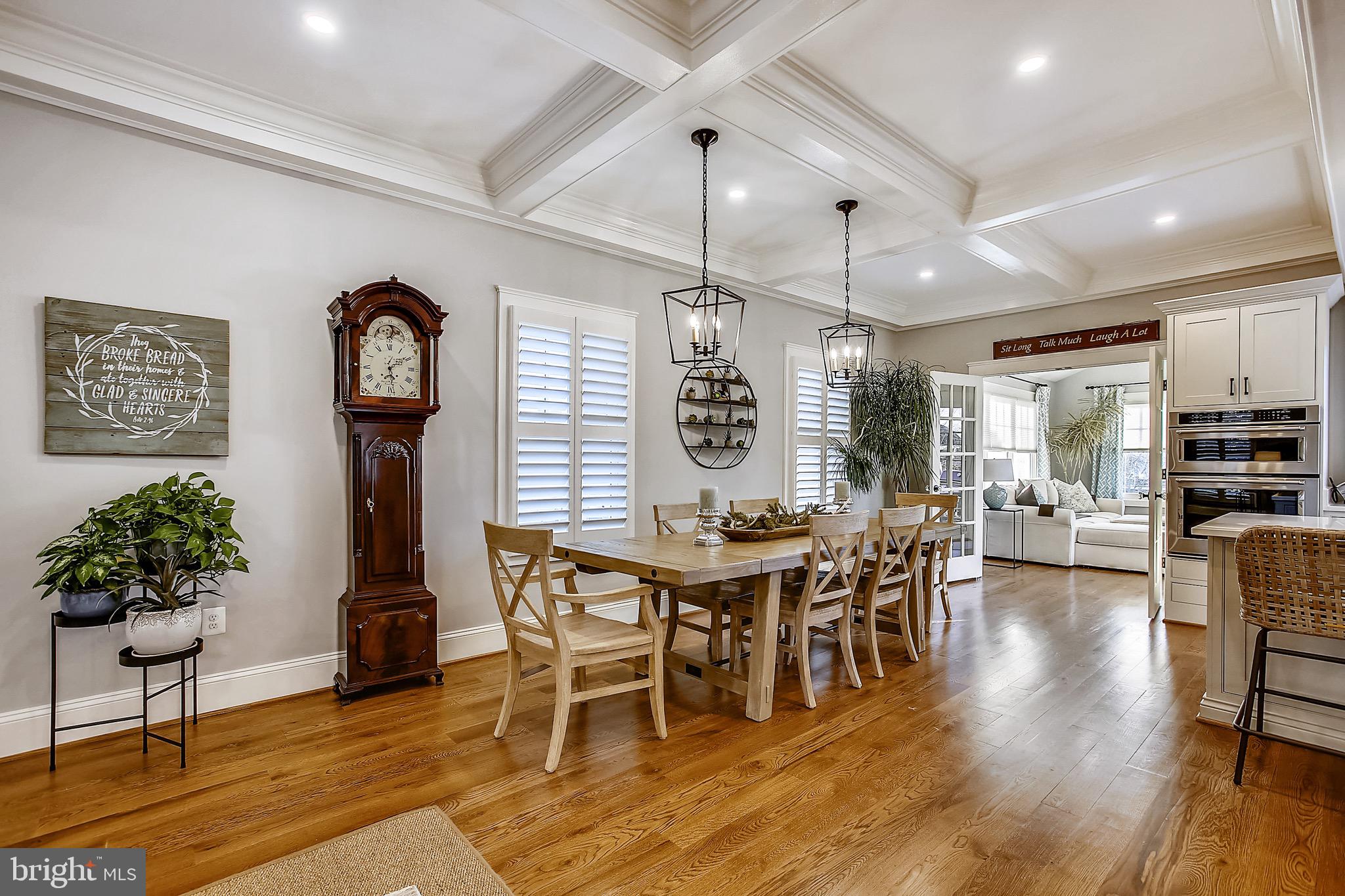 MAYWOOD - Residential