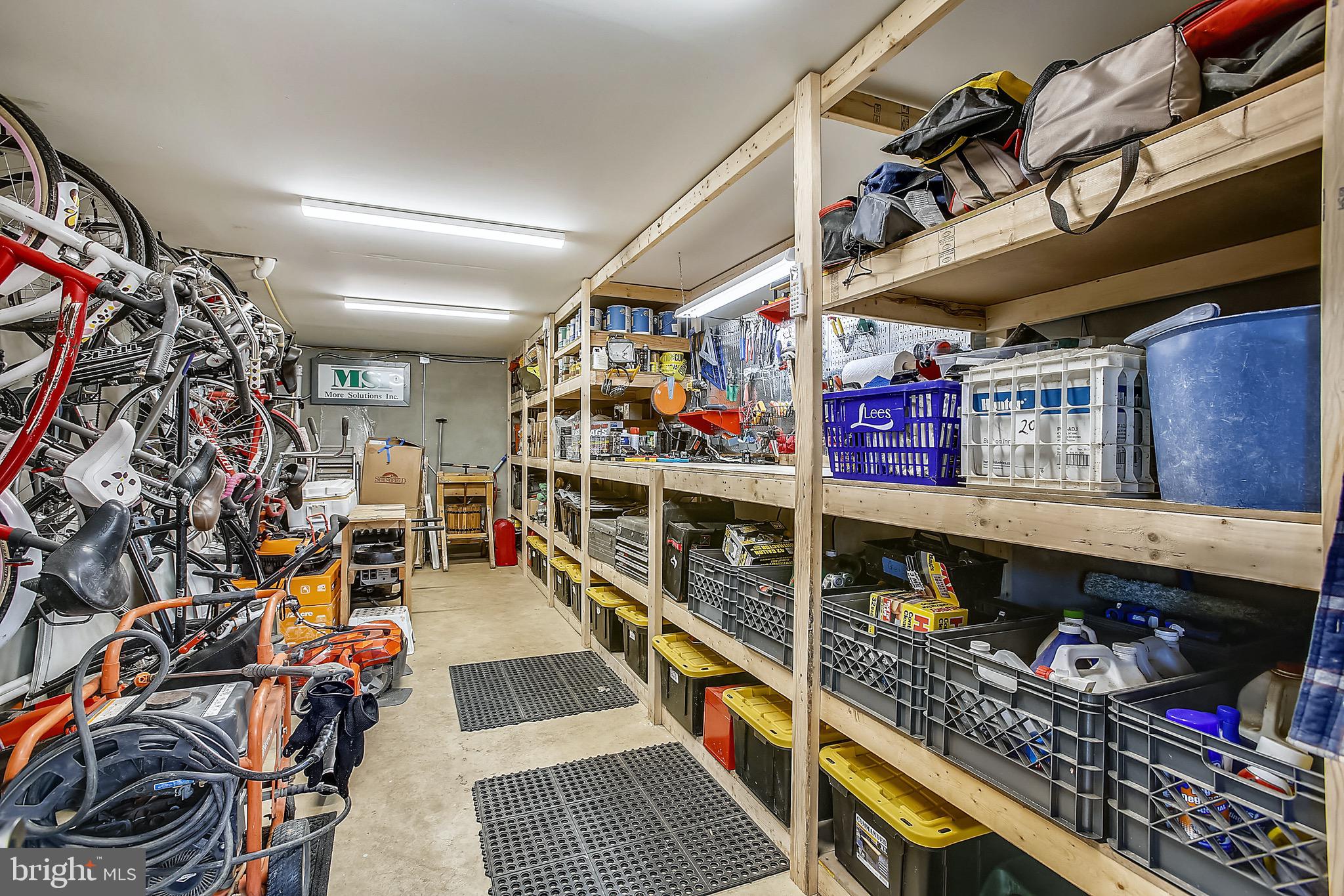 MAYWOOD - Residential