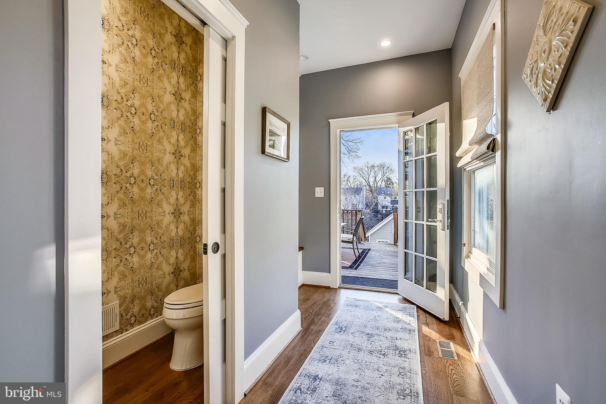 MAYWOOD - Residential