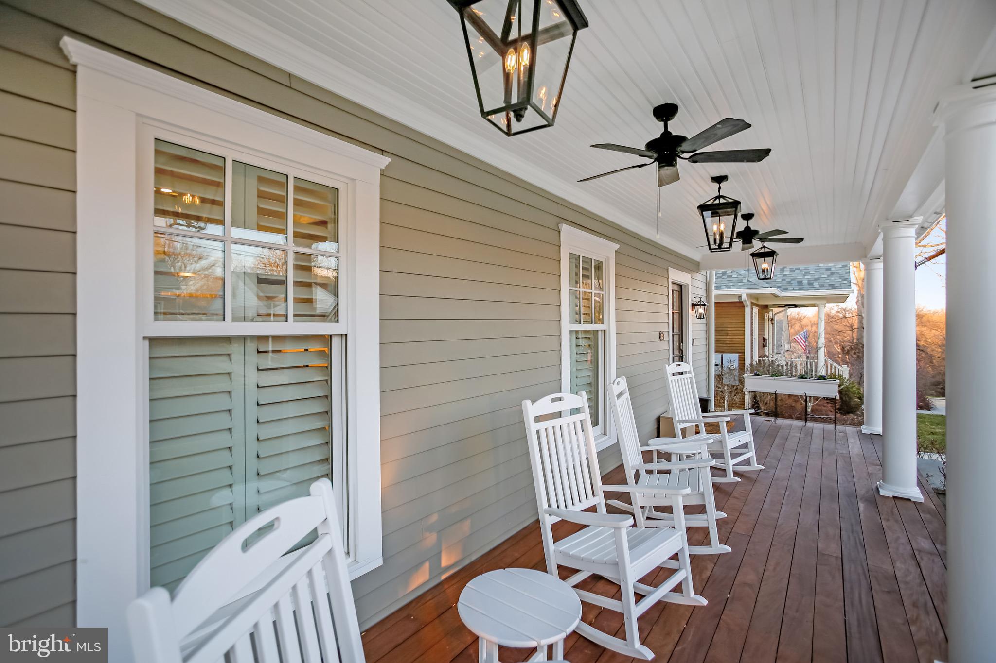 MAYWOOD - Residential