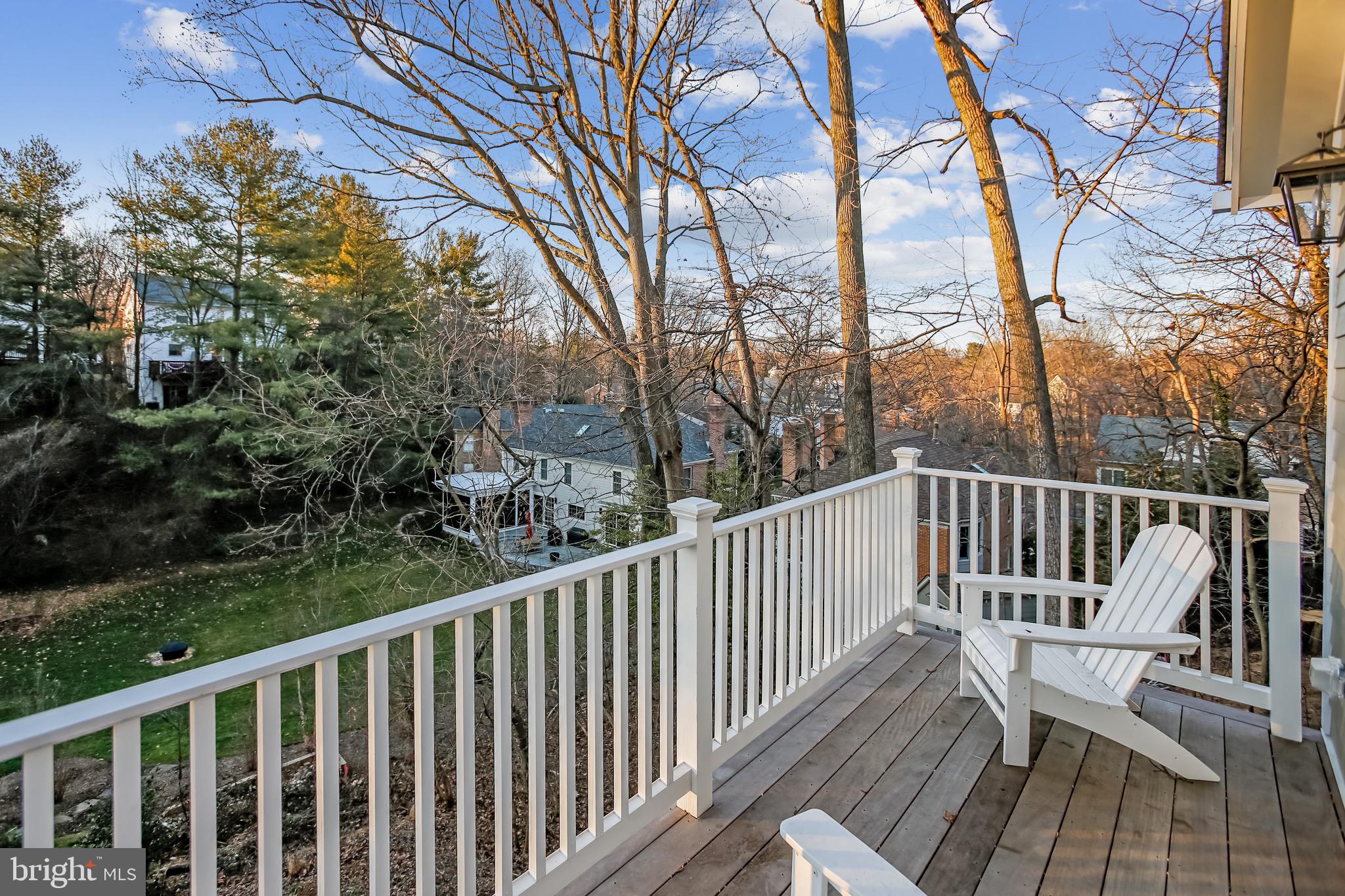 MAYWOOD - Residential