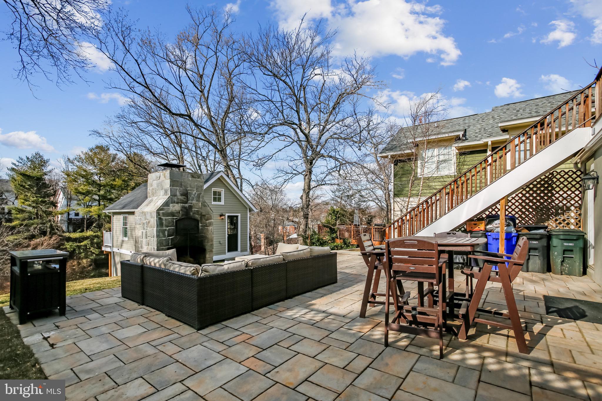 MAYWOOD - Residential