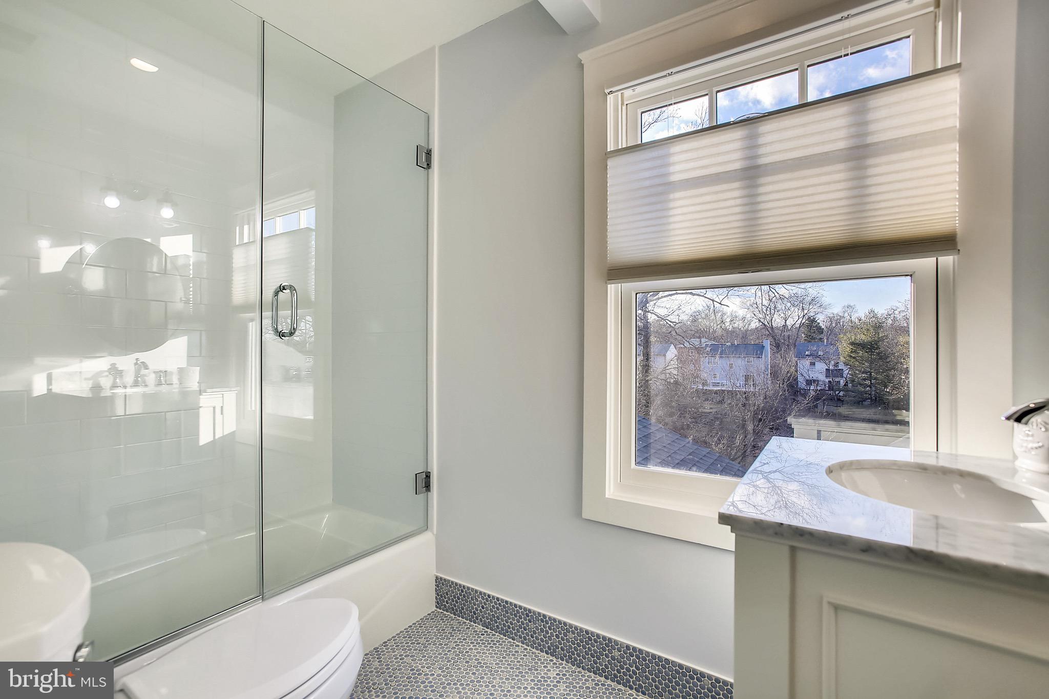 MAYWOOD - Residential