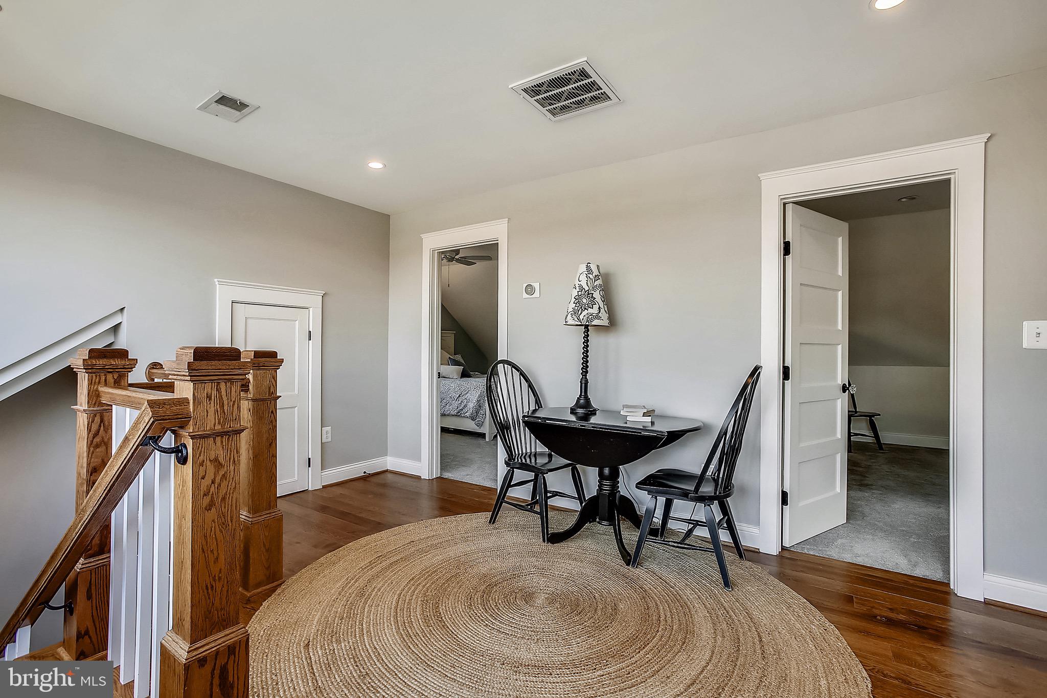 MAYWOOD - Residential