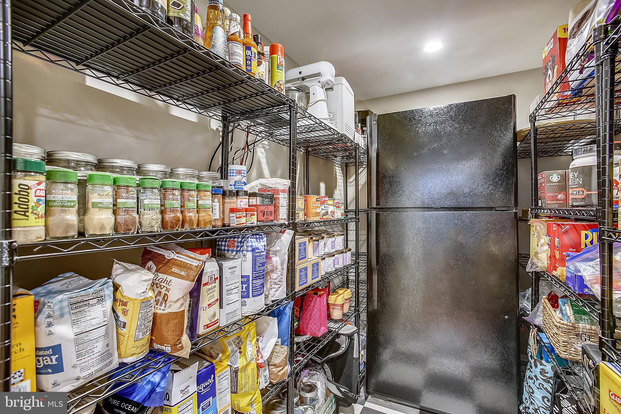 MAYWOOD - Residential