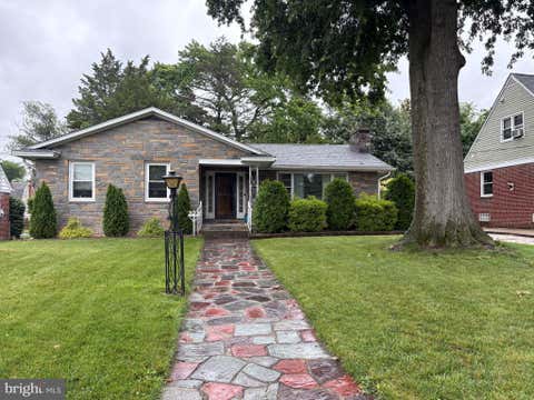 Homes For Sale - 323 W Franklin Avenue<br/> Camden County, COLLINGSWOOD, NJ 08107