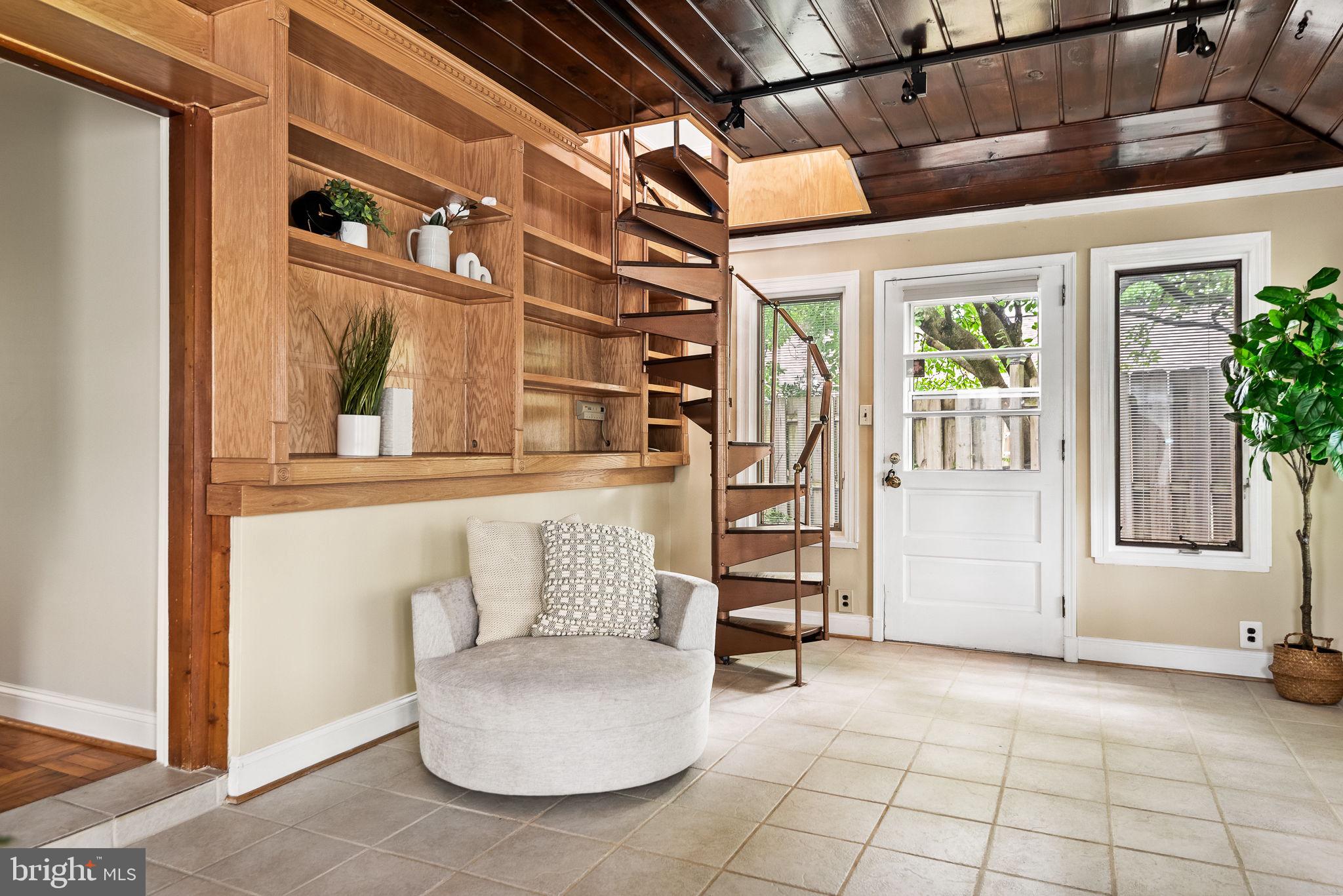 NEW HAMPSHIRE ESTATES - Residential