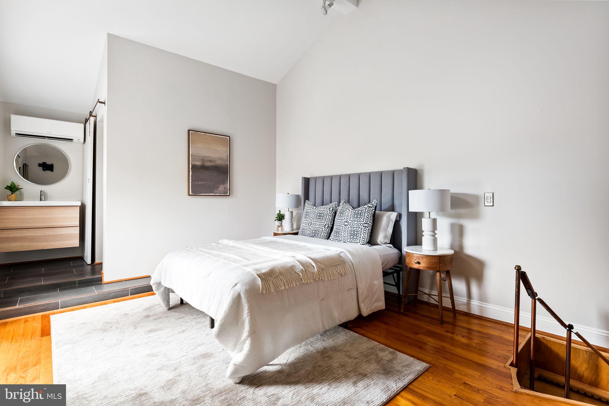 NEW HAMPSHIRE ESTATES - Residential