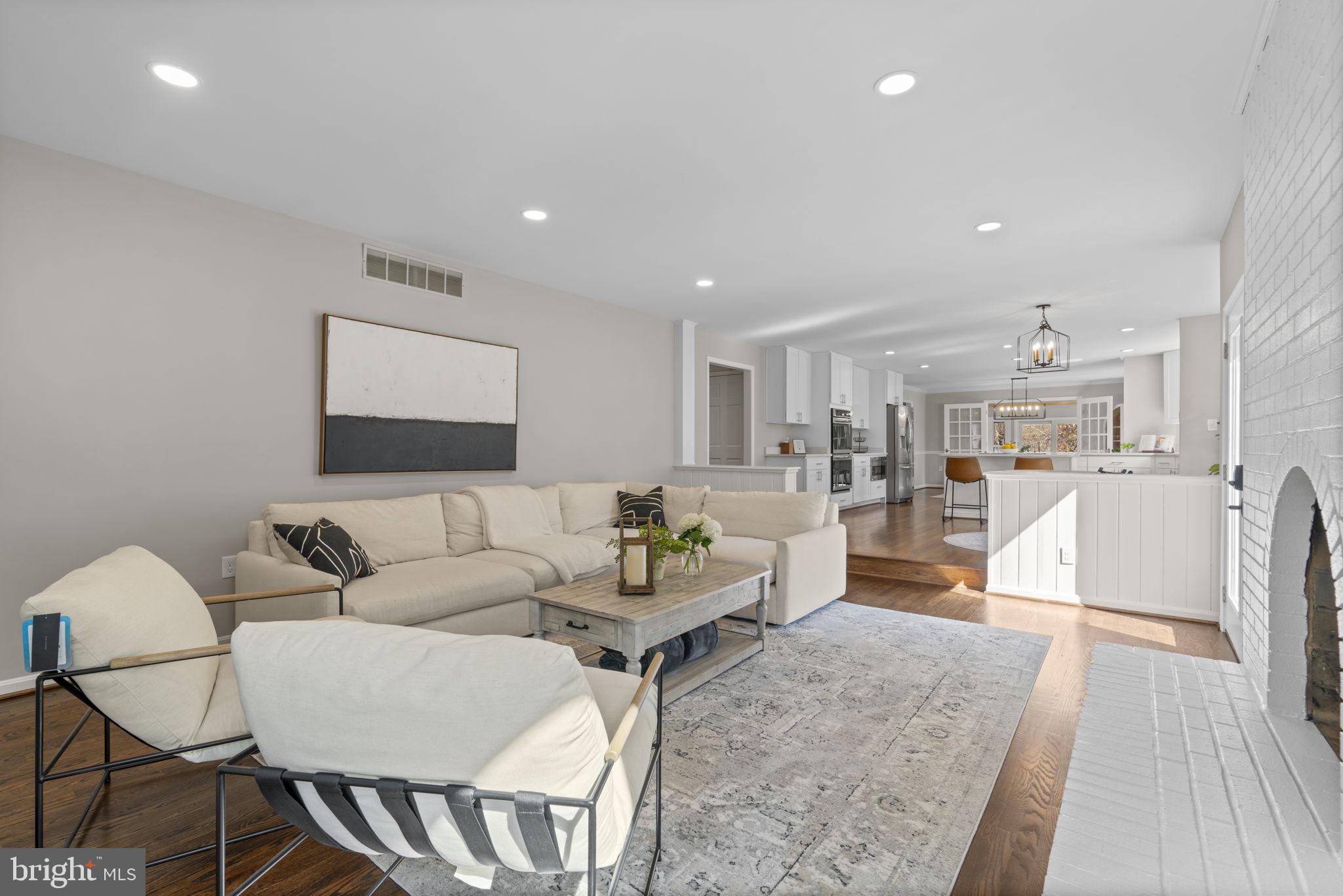 OWEN BROWN WOODS - Residential