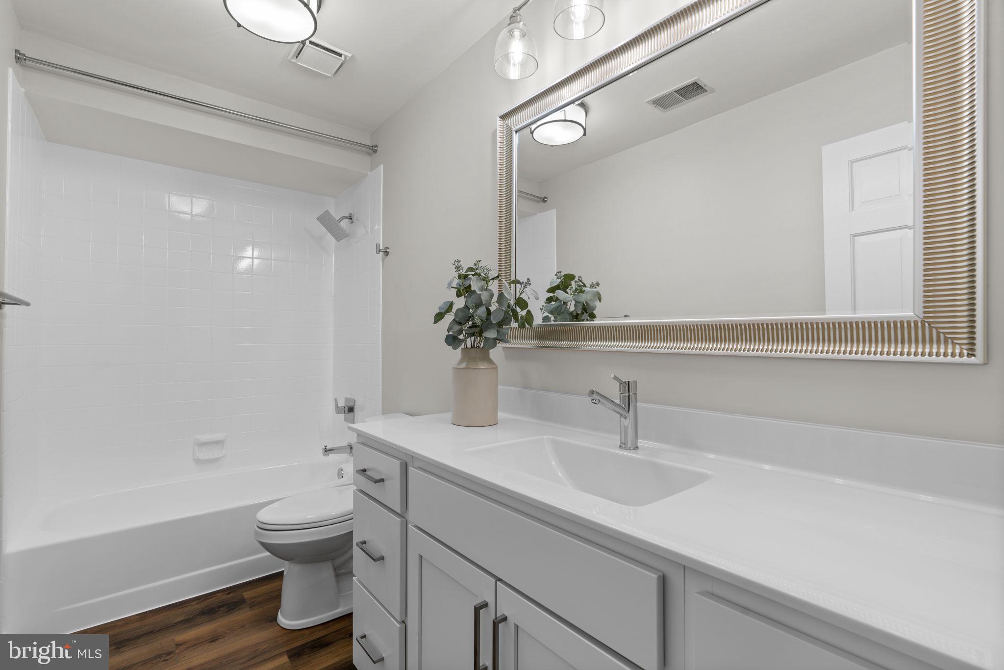 OWEN BROWN WOODS - Residential