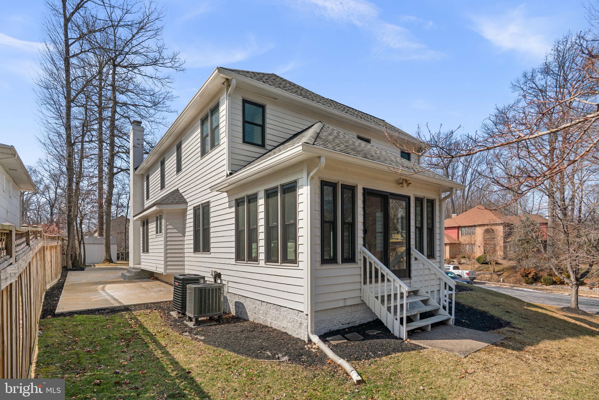 OWEN BROWN WOODS - Residential
