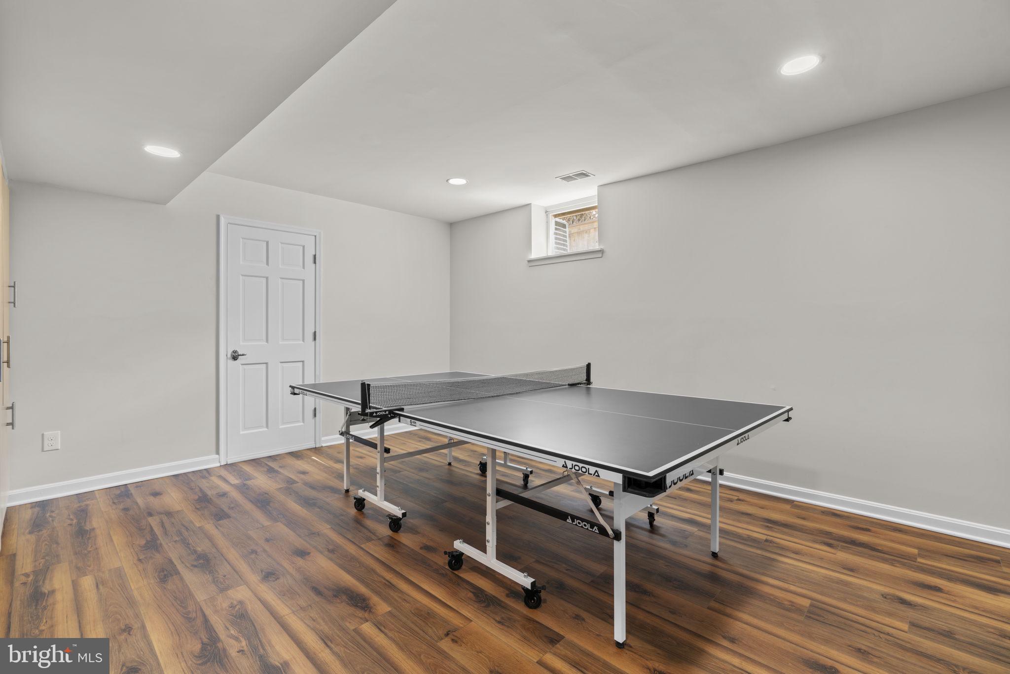 OWEN BROWN WOODS - Residential