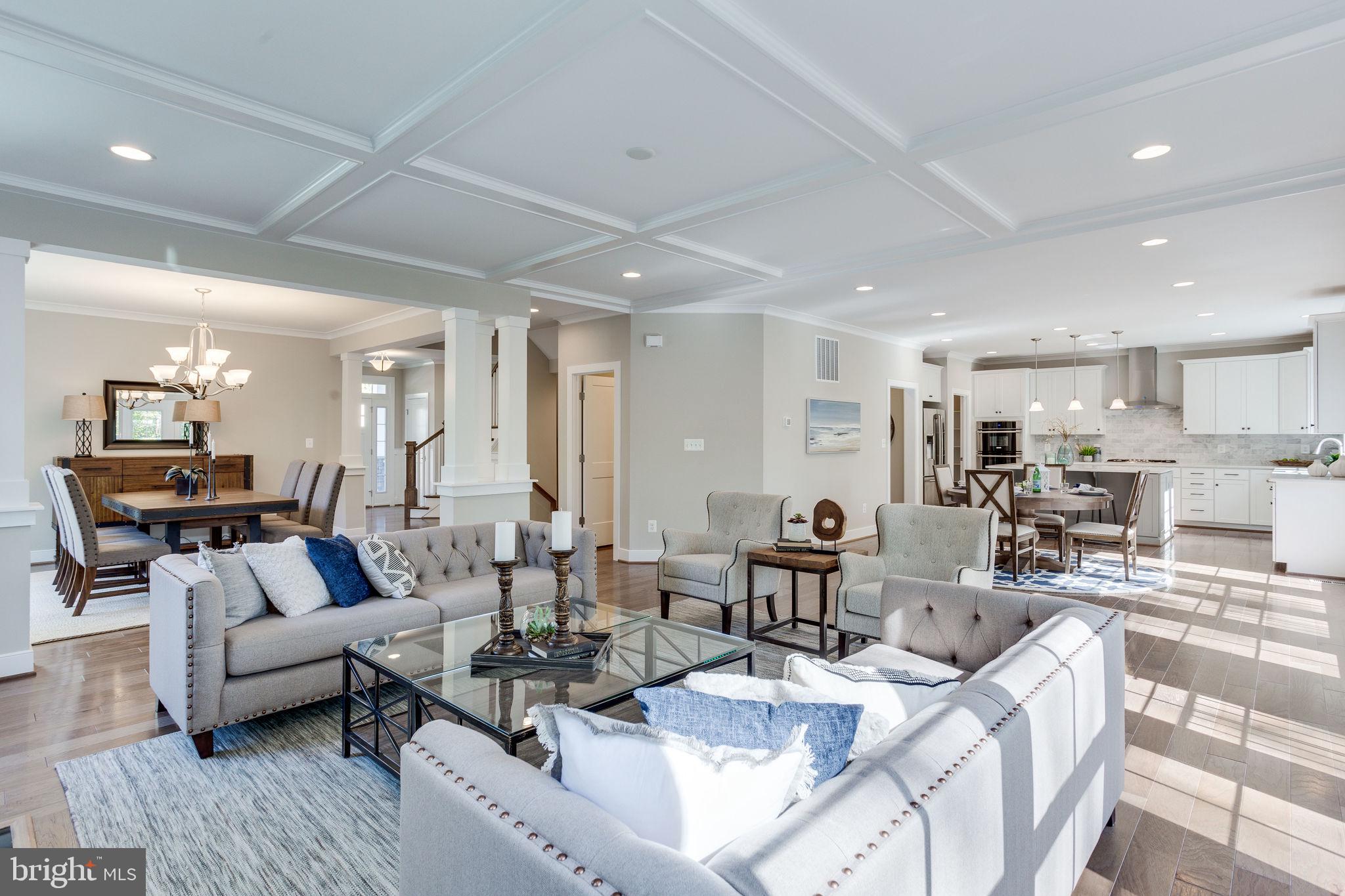 VIENNA WOODS - Residential