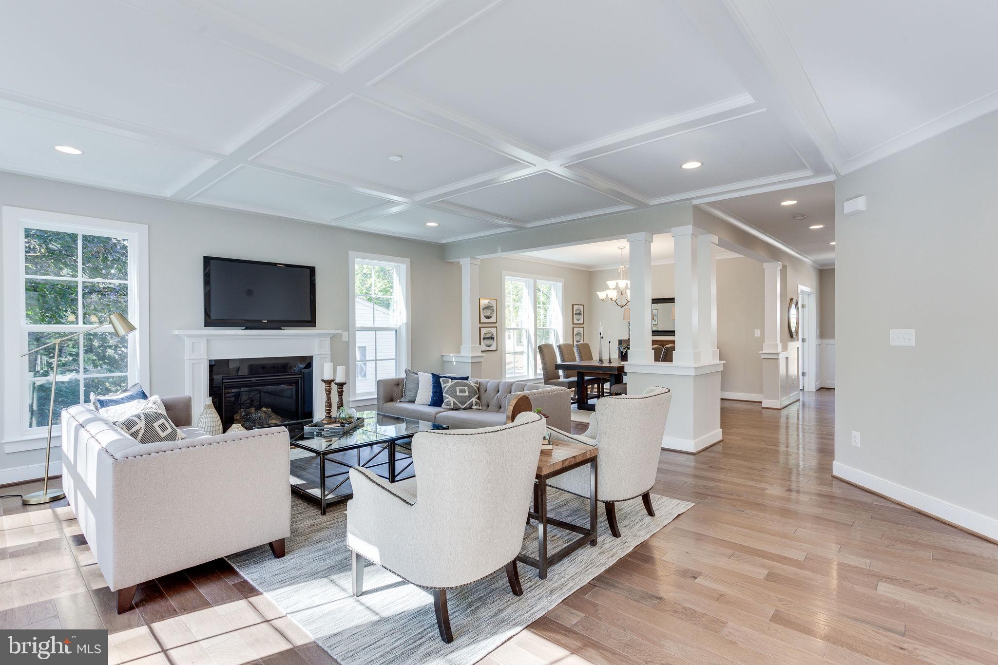 VIENNA WOODS - Residential