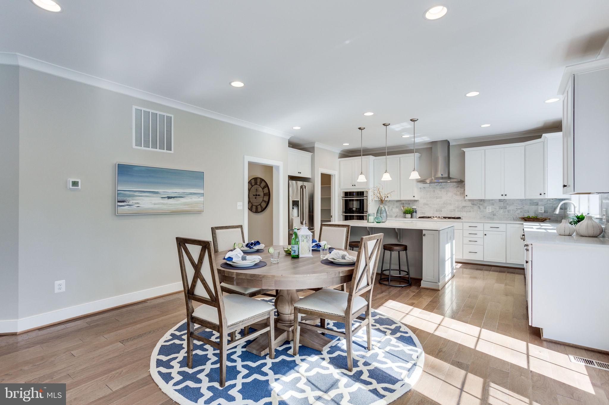 VIENNA WOODS - Residential