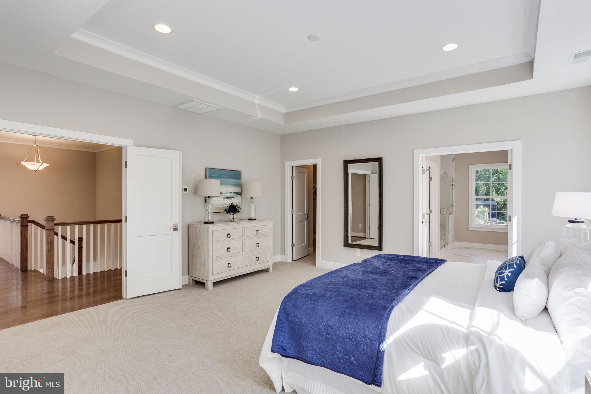 VIENNA WOODS - Residential