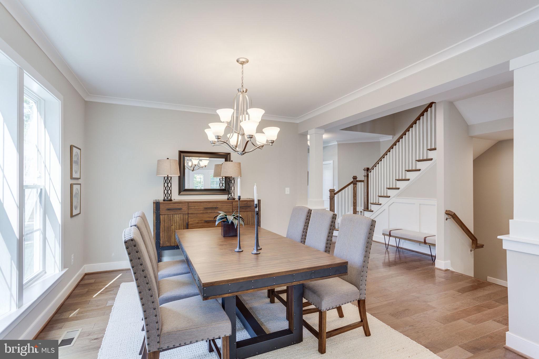 VIENNA WOODS - Residential