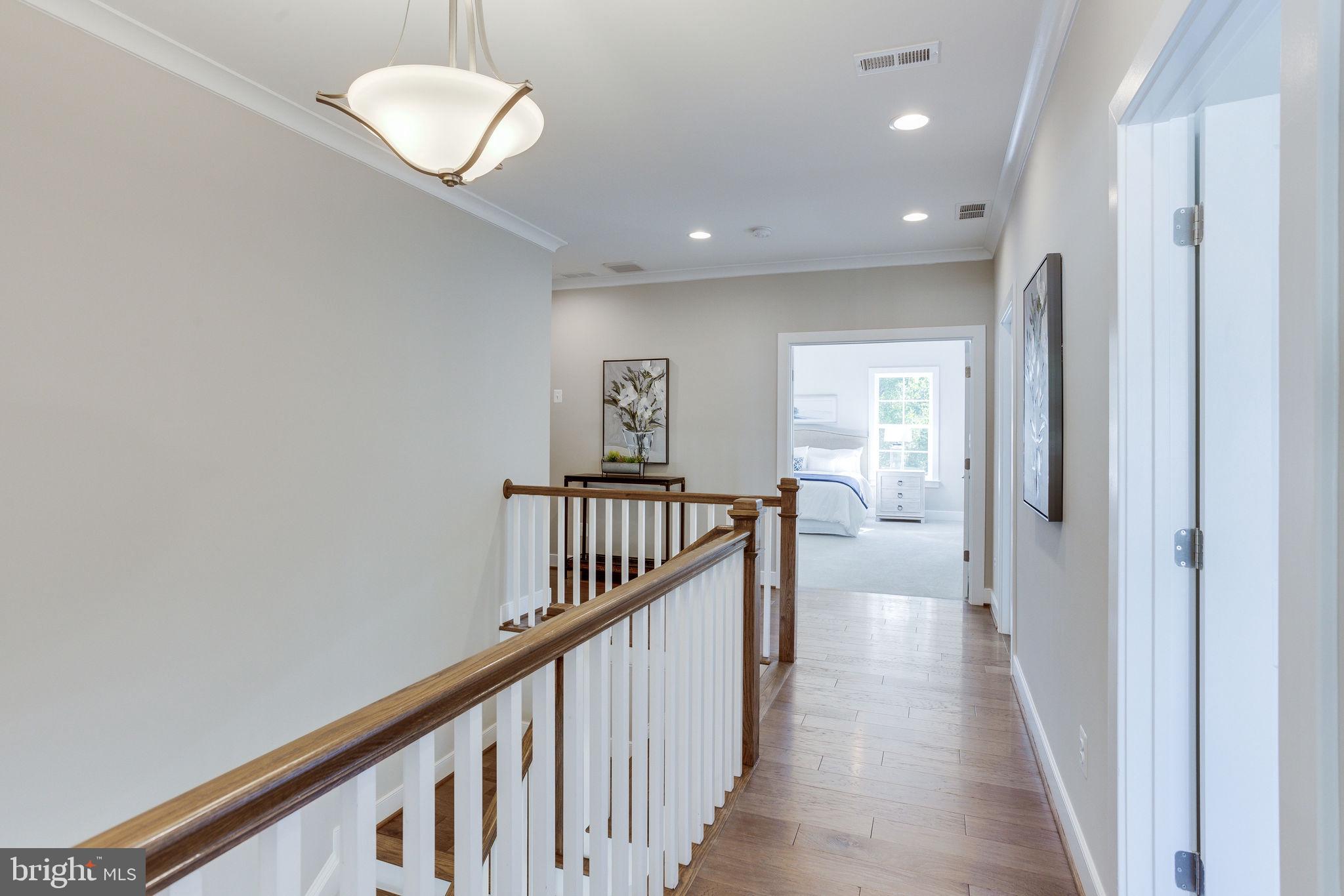 VIENNA WOODS - Residential