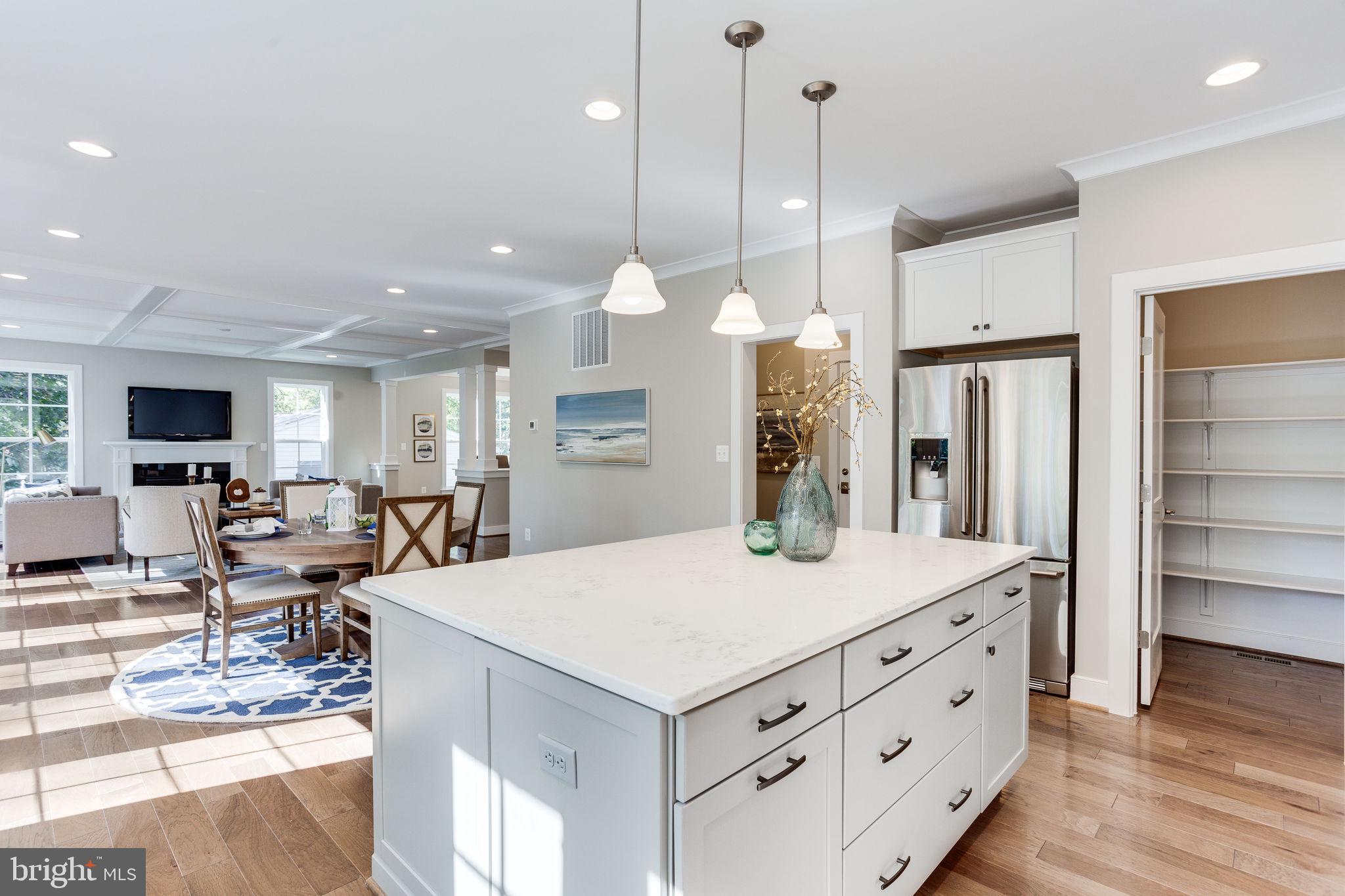 VIENNA WOODS - Residential