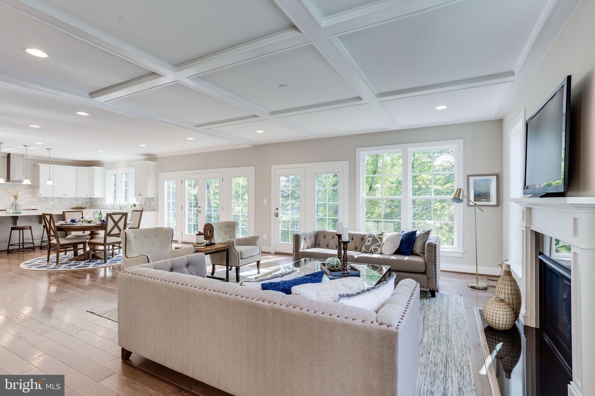 VIENNA WOODS - Residential