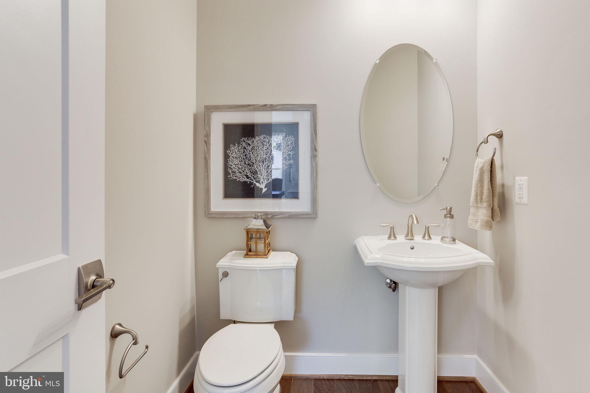 VIENNA WOODS - Residential