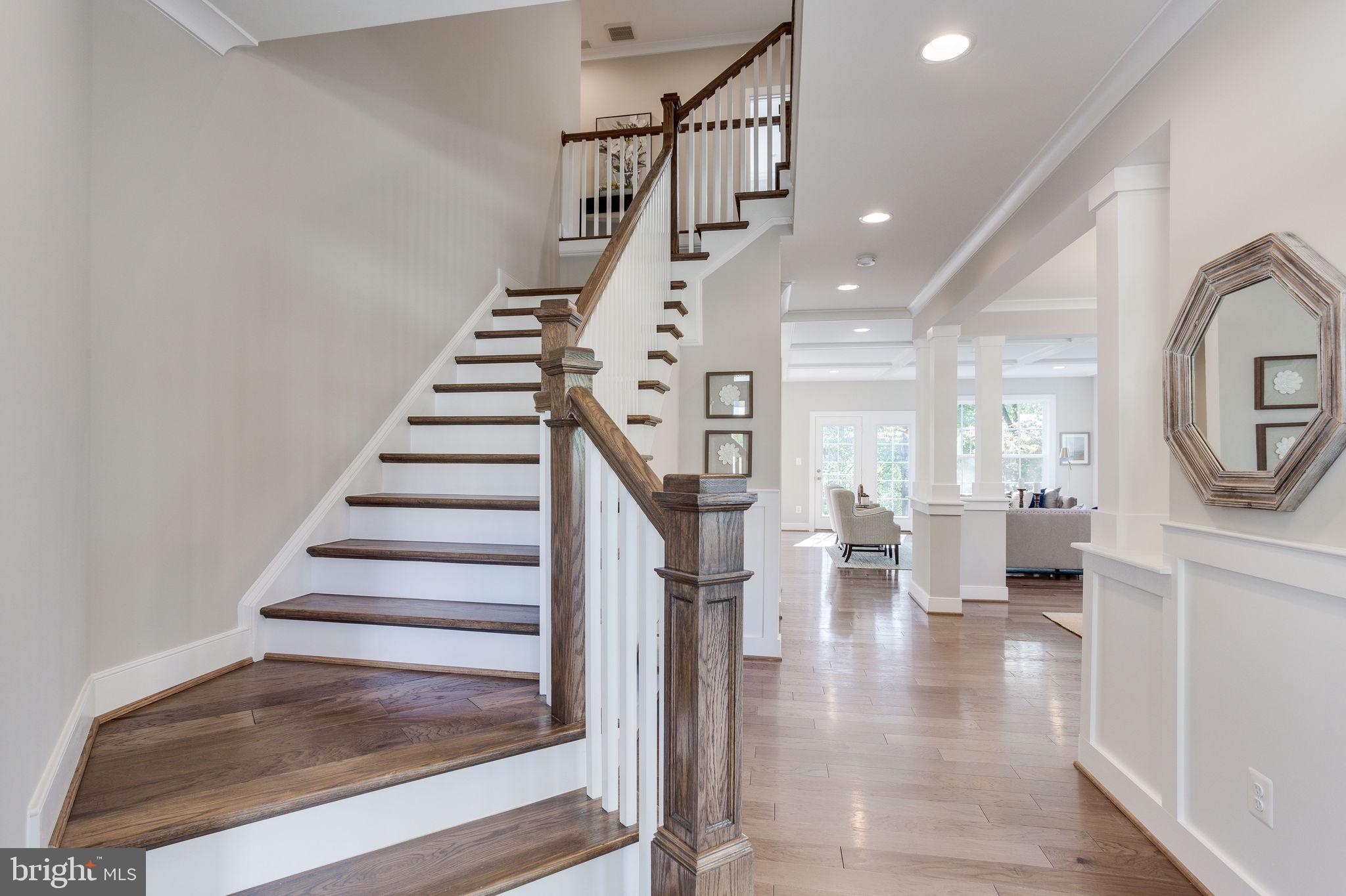 VIENNA WOODS - Residential