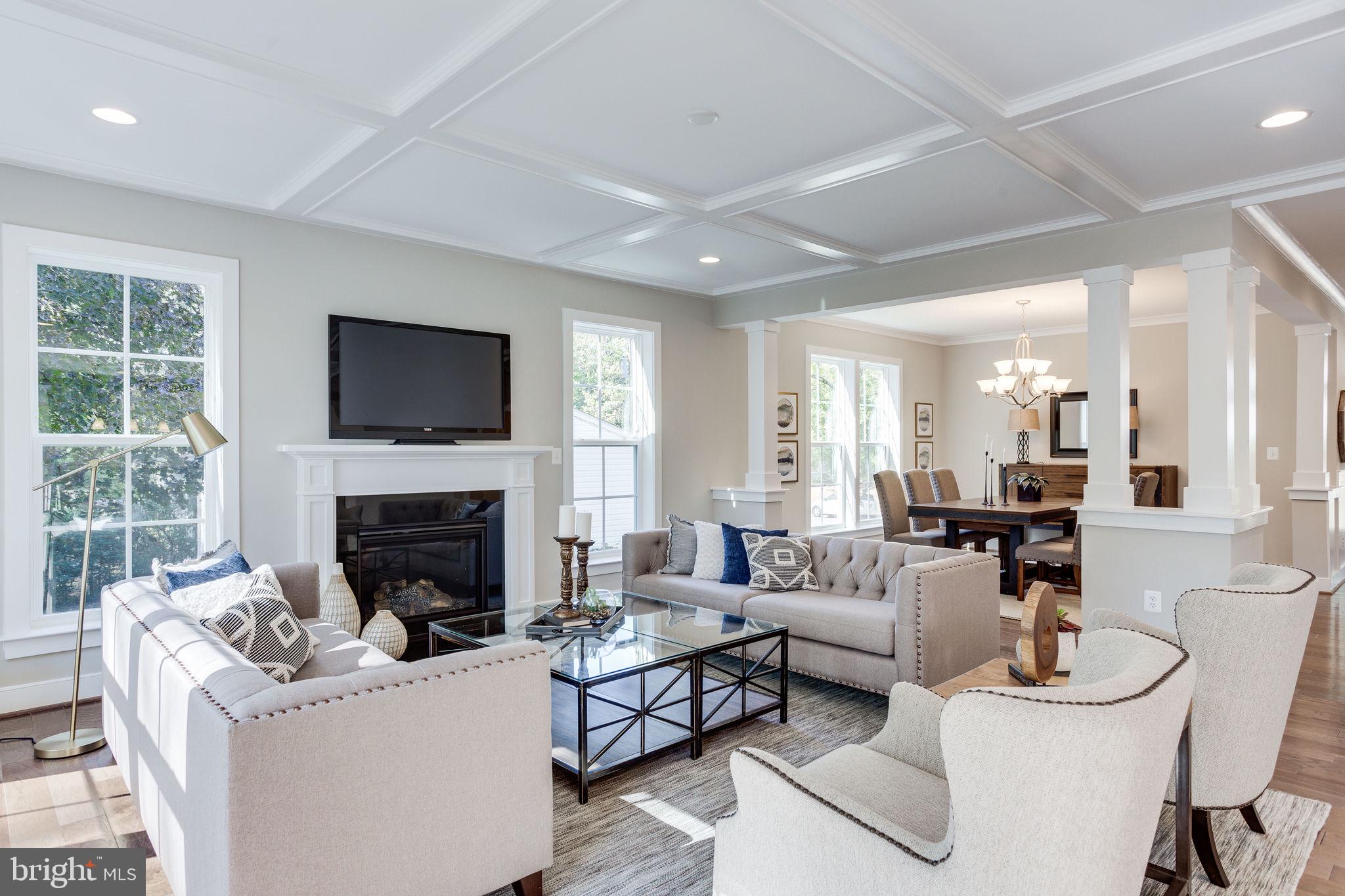 VIENNA WOODS - Residential