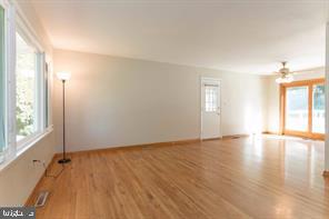 QUINCE ORCHARD VALLEY - Residential Lease