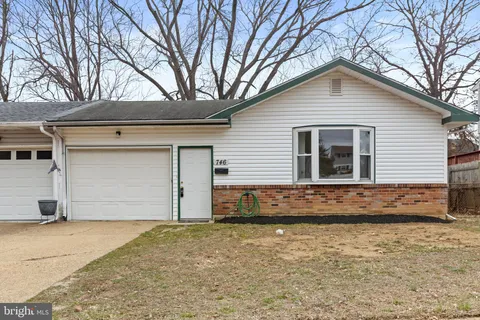 746 W Birchtree Lane, Claymont, DE MLS: DENC2076006