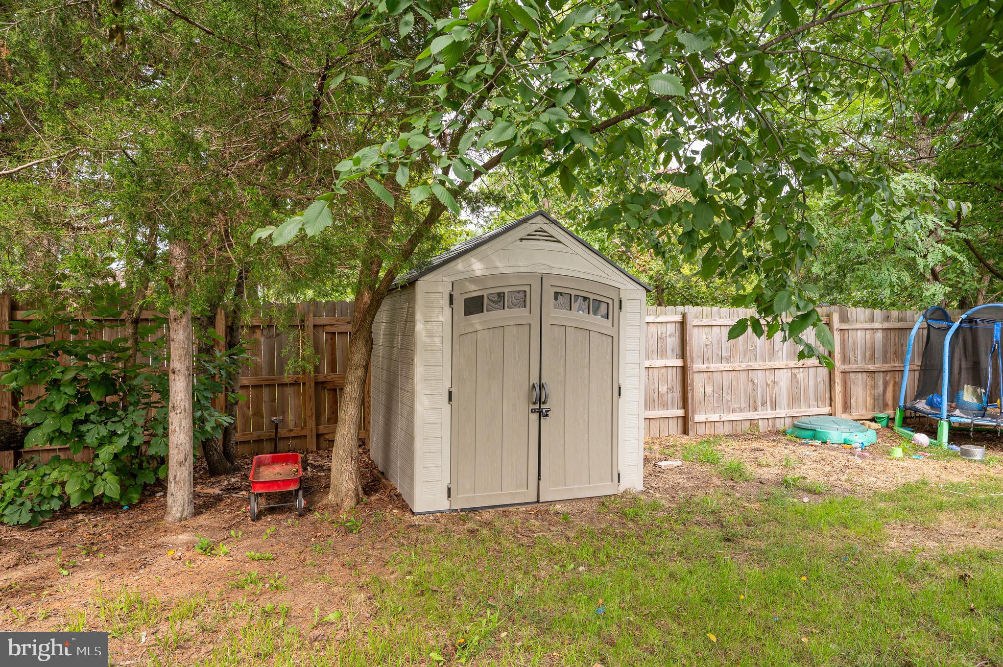 INWOOD MEADOWS - Residential