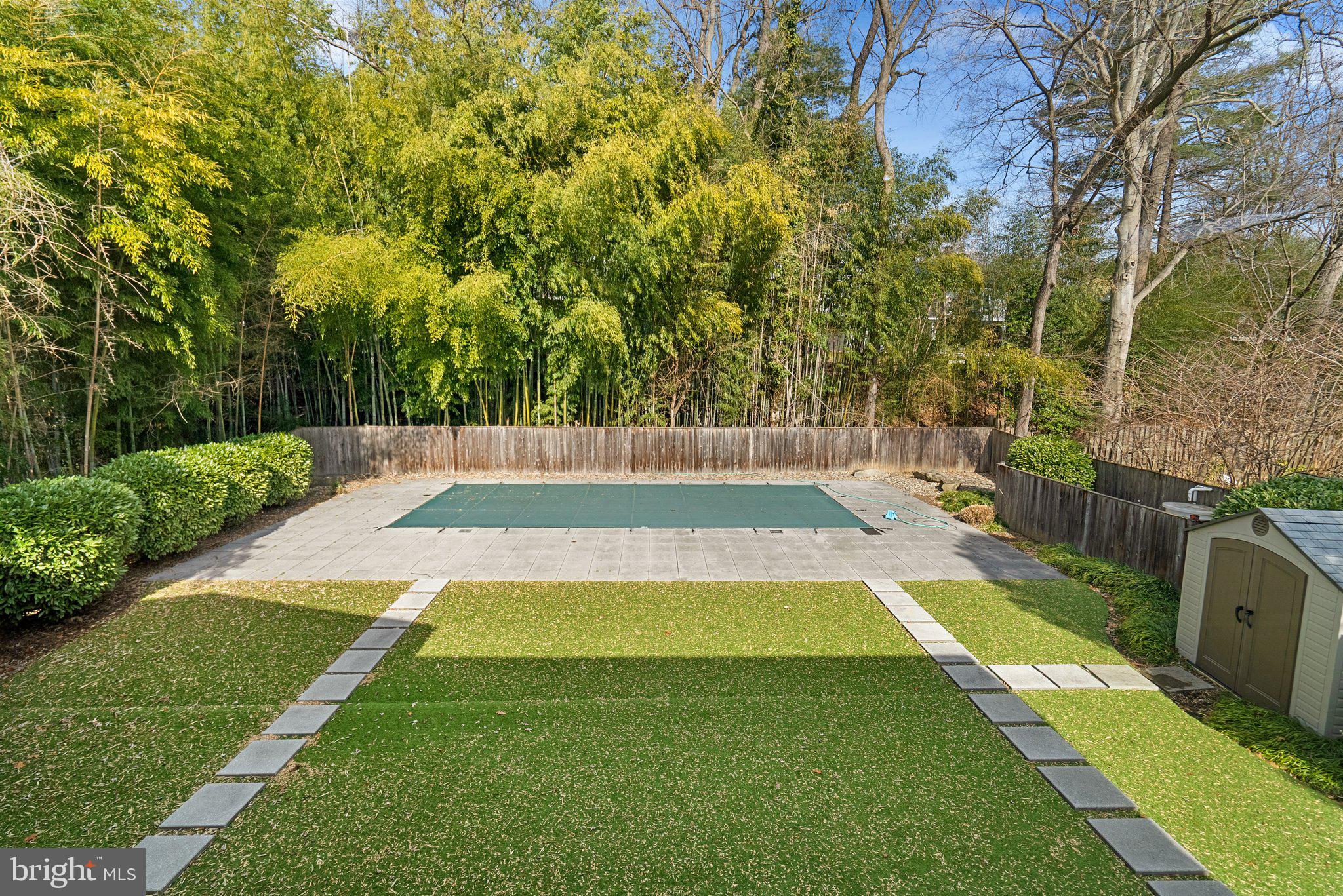 FOREST HILLS - Residential