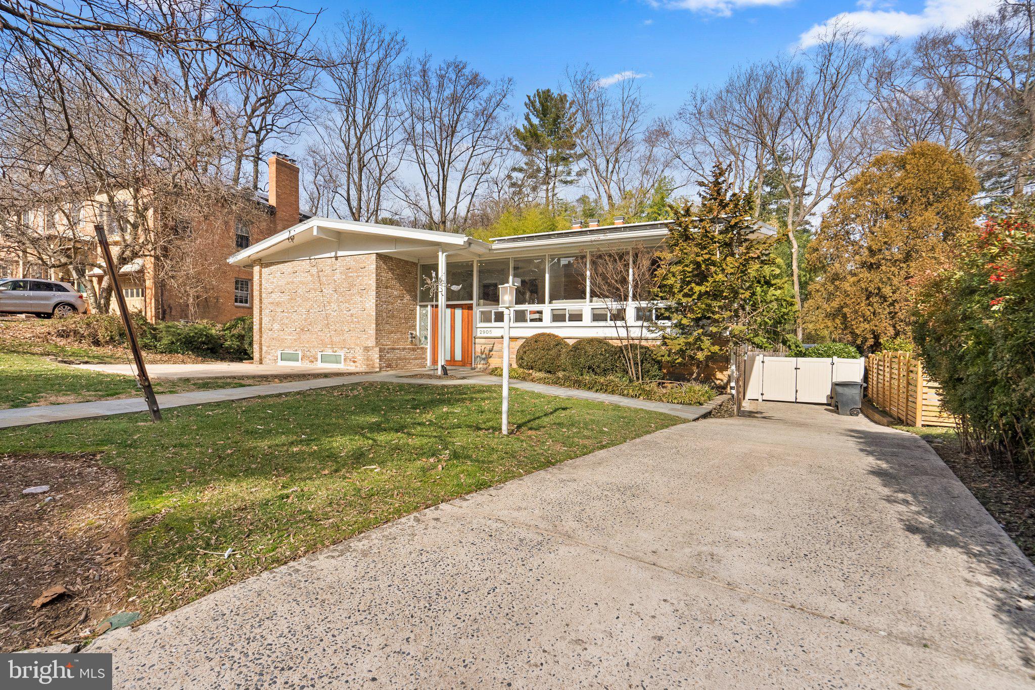 FOREST HILLS - Residential
