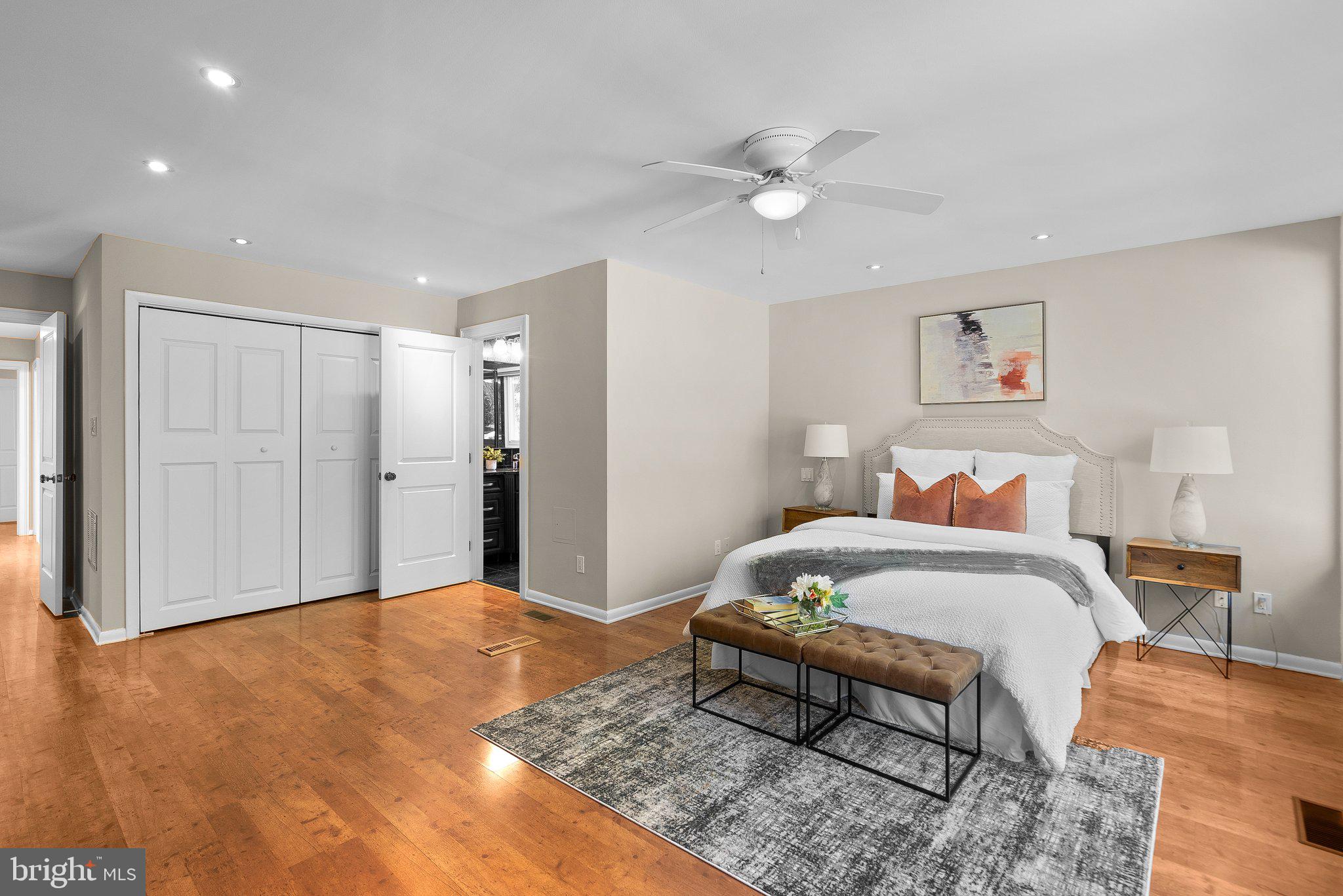 FOREST HILLS - Residential