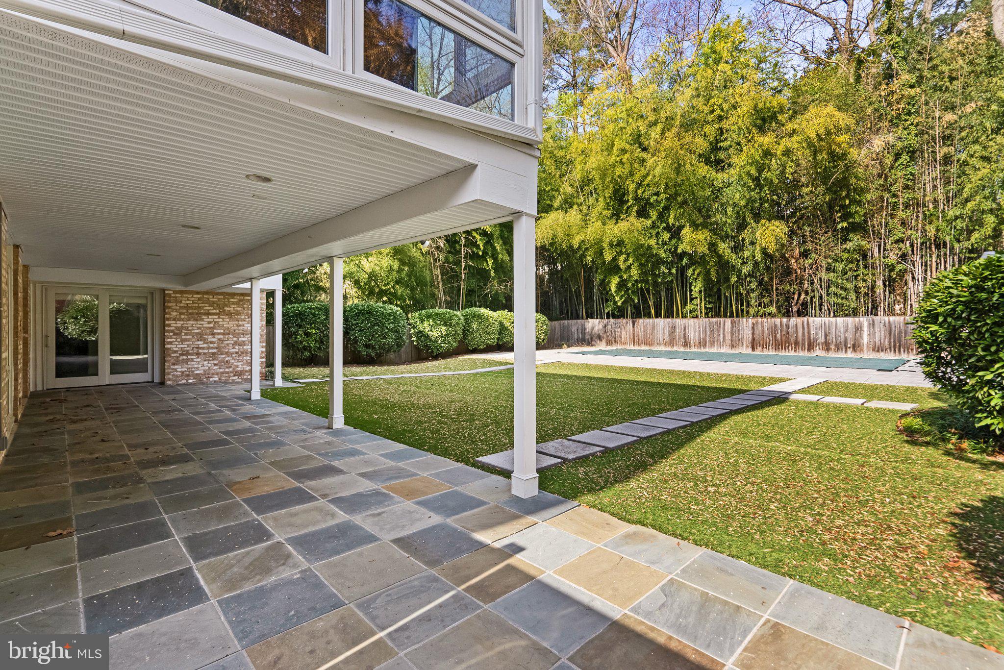 FOREST HILLS - Residential