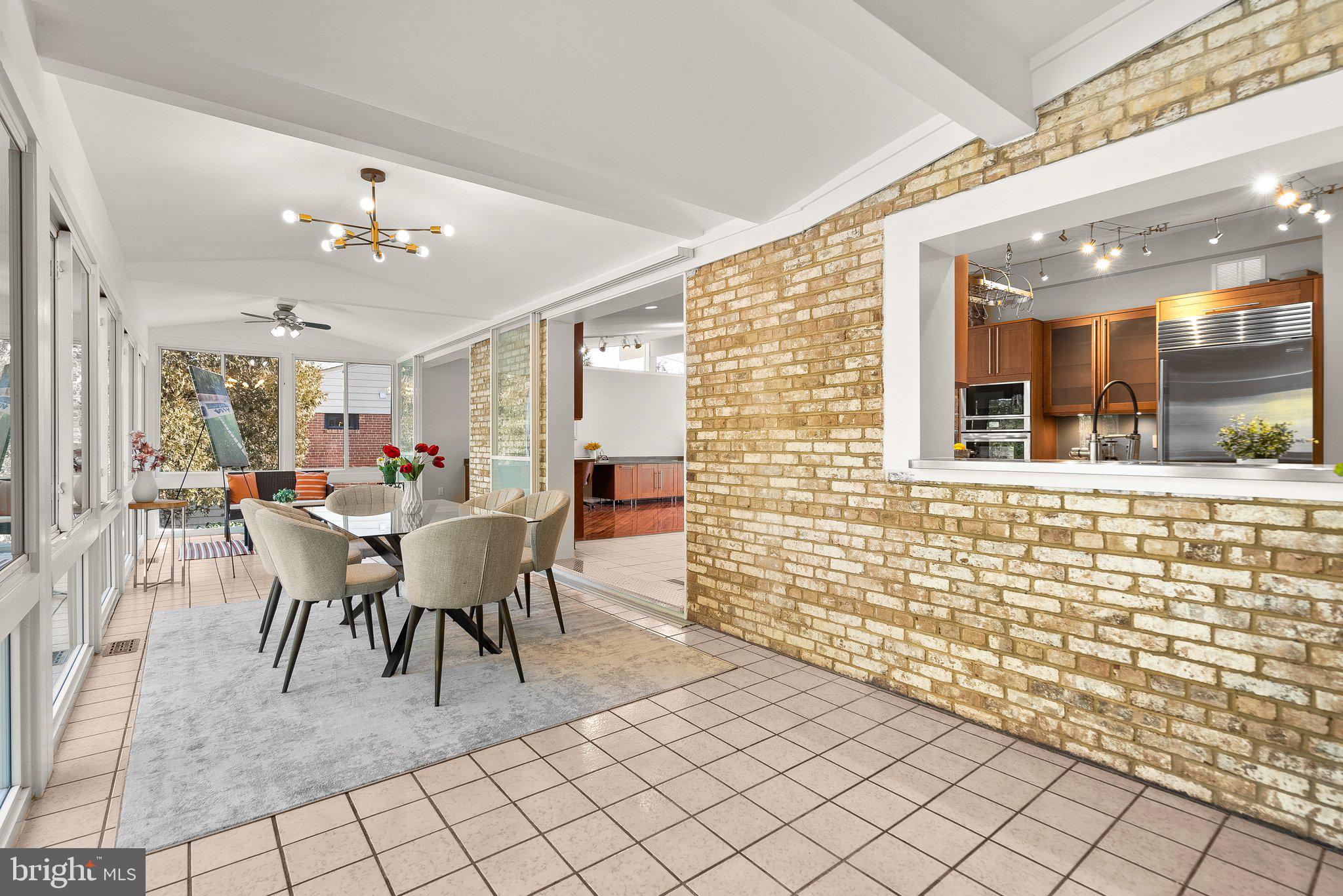 FOREST HILLS - Residential