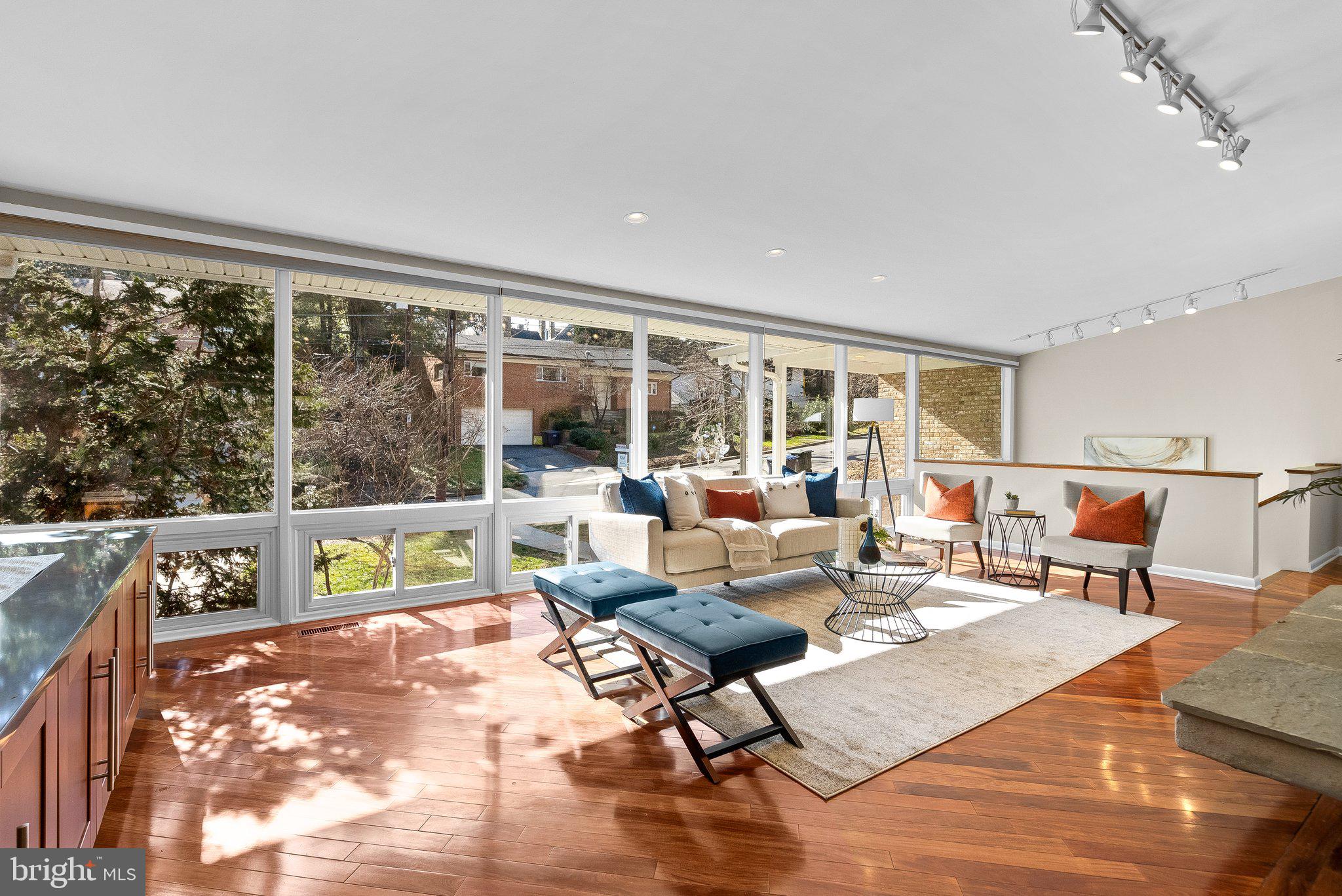 FOREST HILLS - Residential