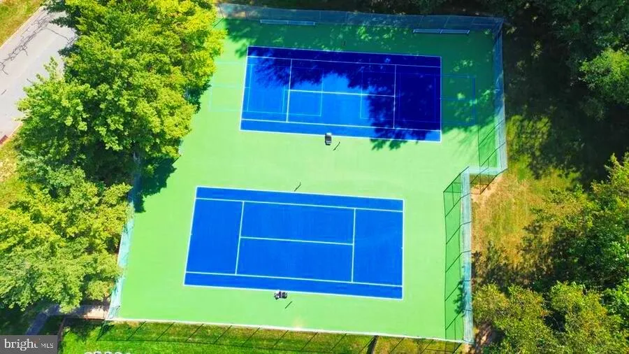 Monmouth Junction, New Jersey 08852, United States, 2 Bedrooms Bedrooms, ,3 BathroomsBathrooms,Residential,Pending,8050