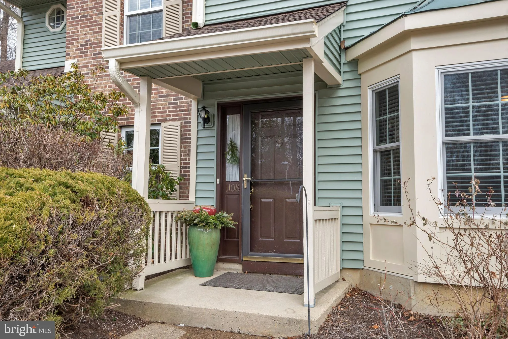 Monmouth Junction, New Jersey 08852, United States, 2 Bedrooms Bedrooms, ,3 BathroomsBathrooms,Residential,Pending,8050