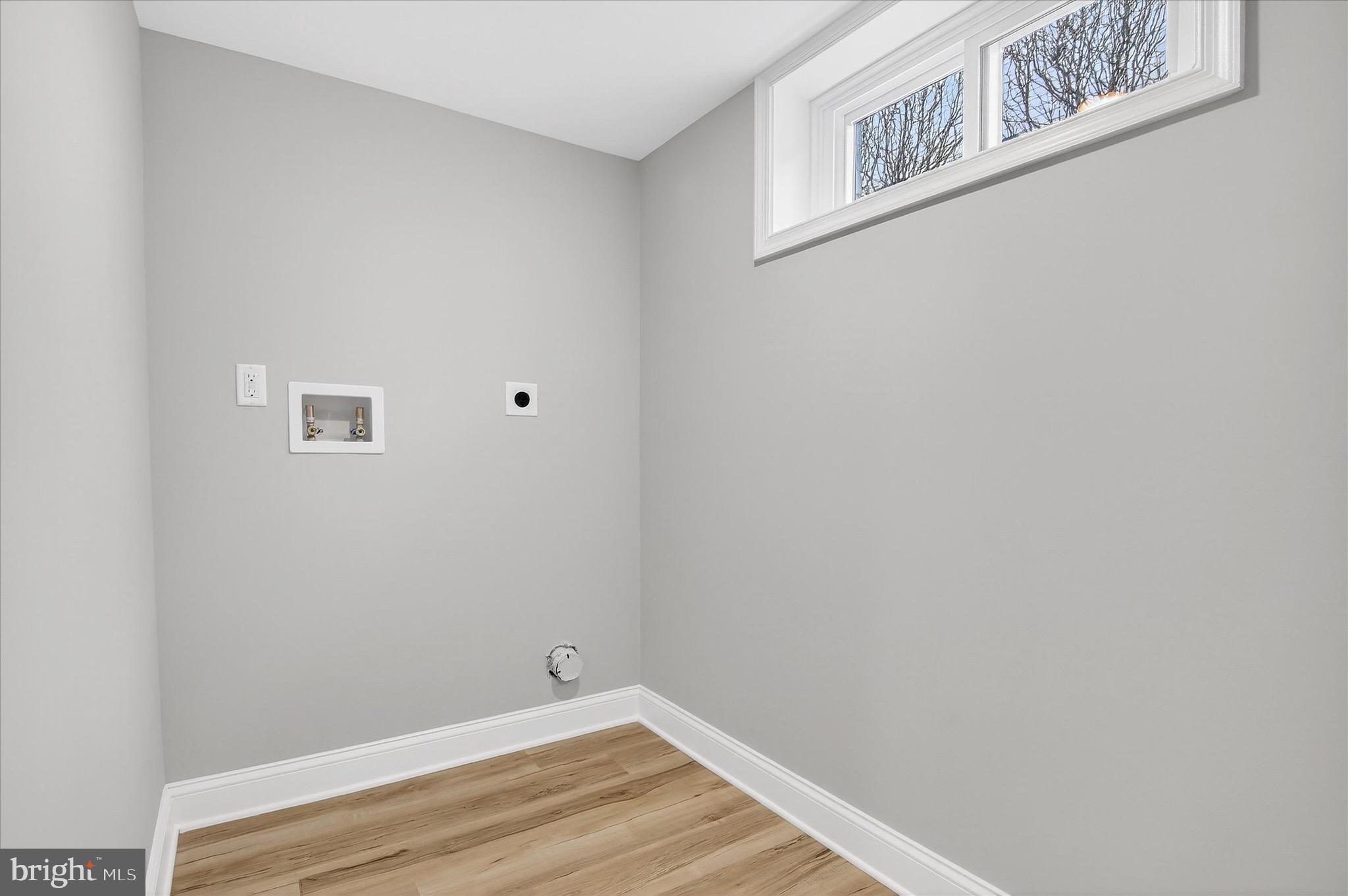 WILLET HEIGHTS - Residential