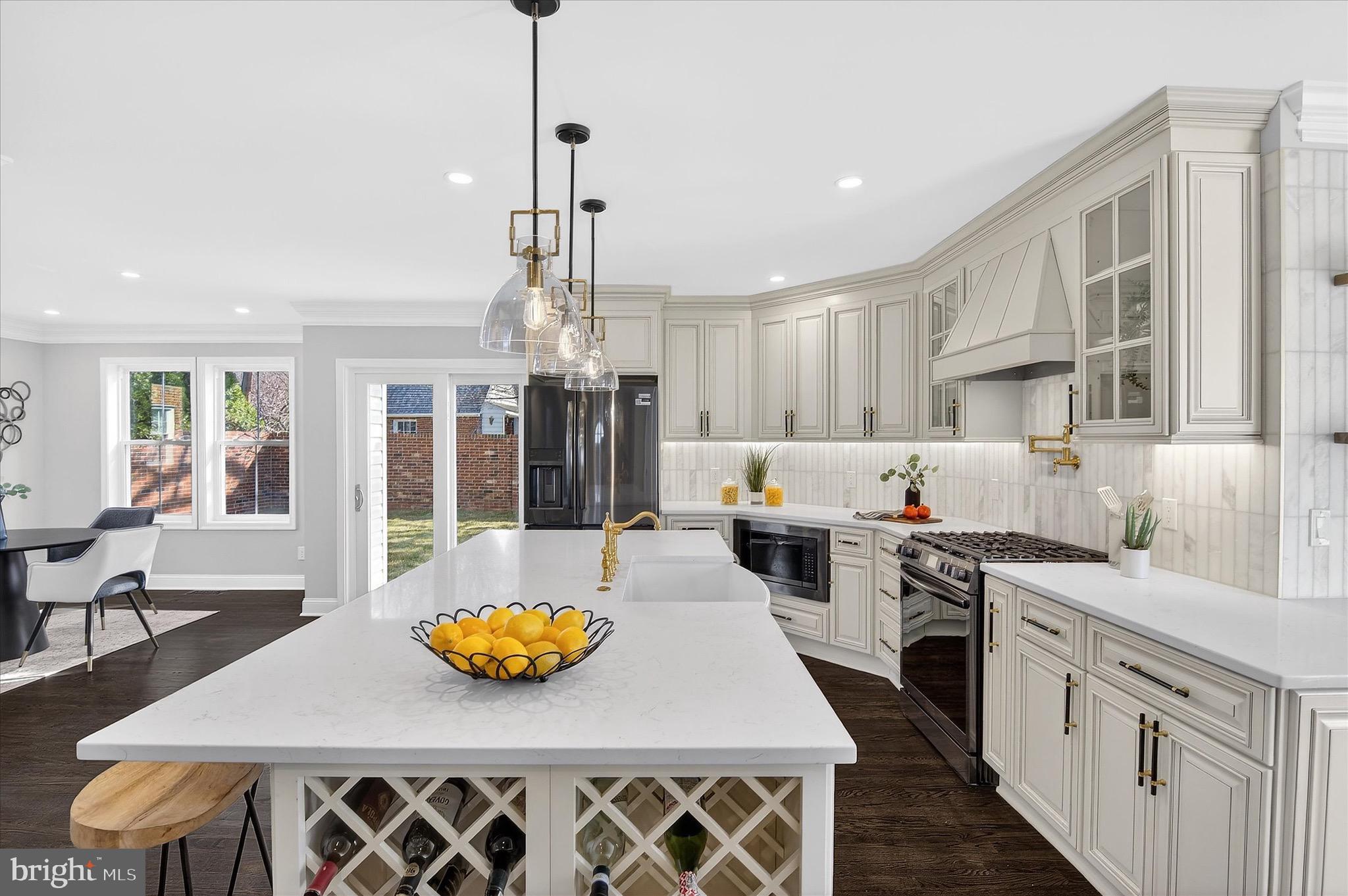 WILLET HEIGHTS - Residential