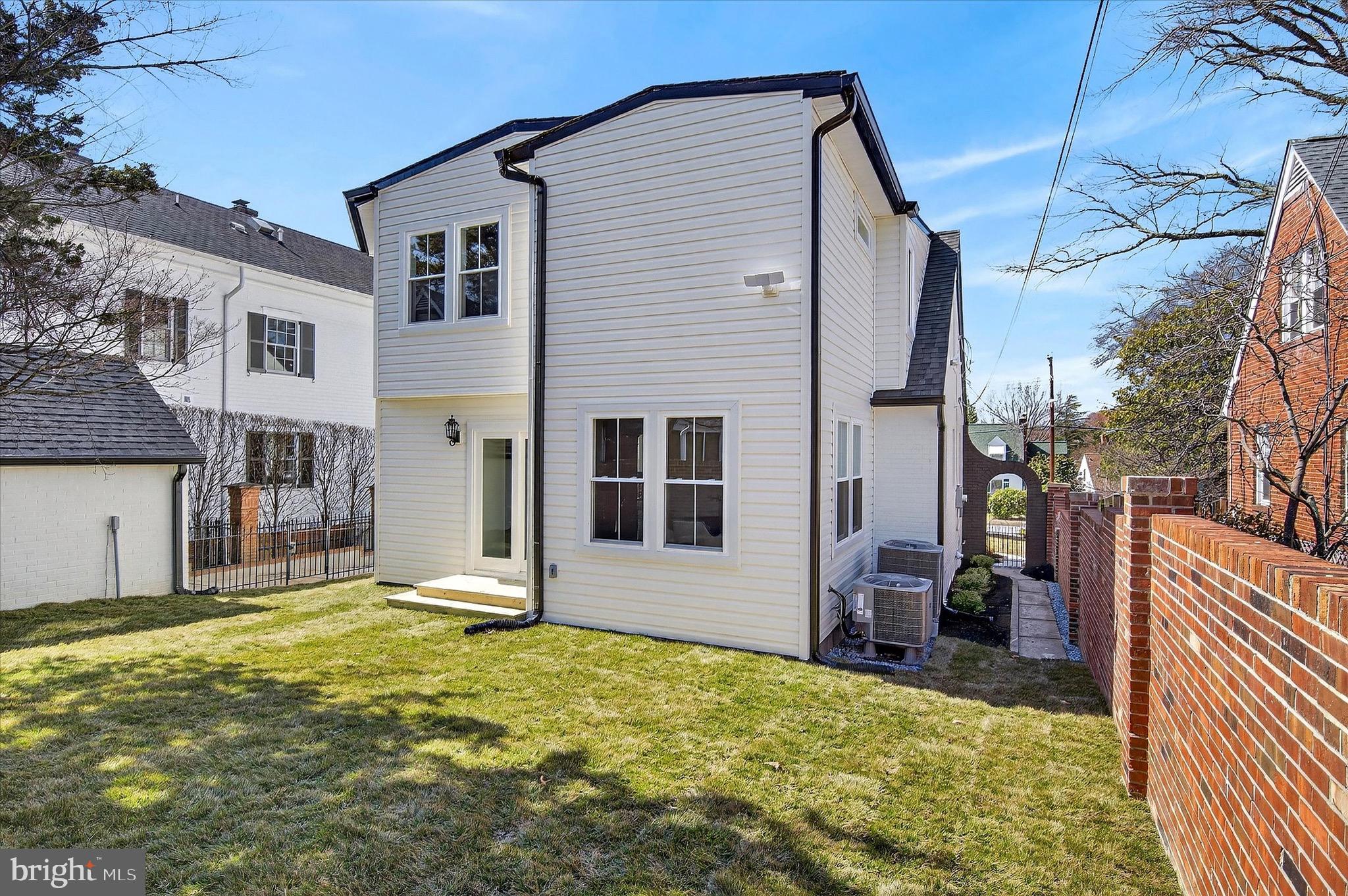 WILLET HEIGHTS - Residential