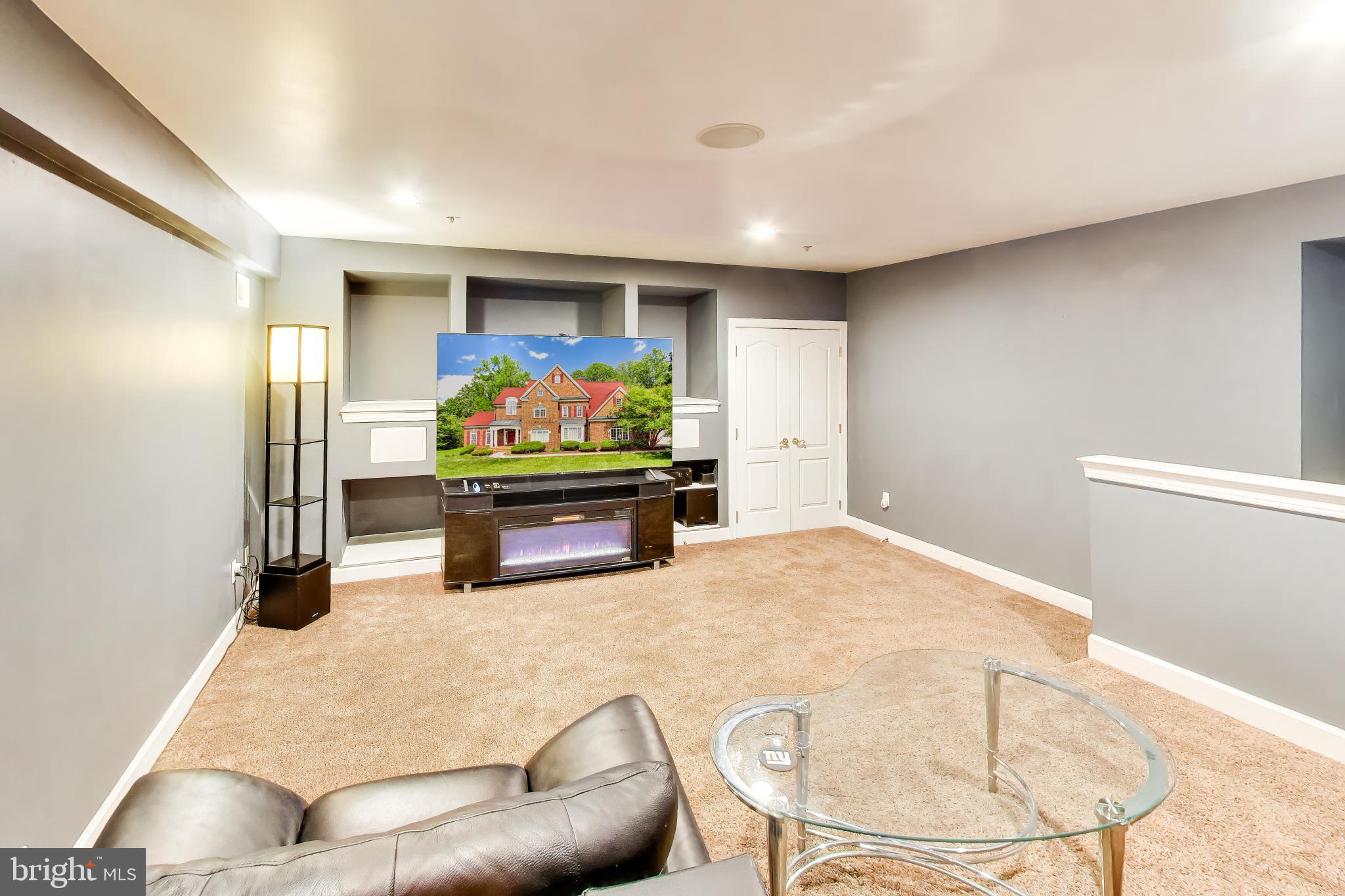 MEADOW CREEK - Residential