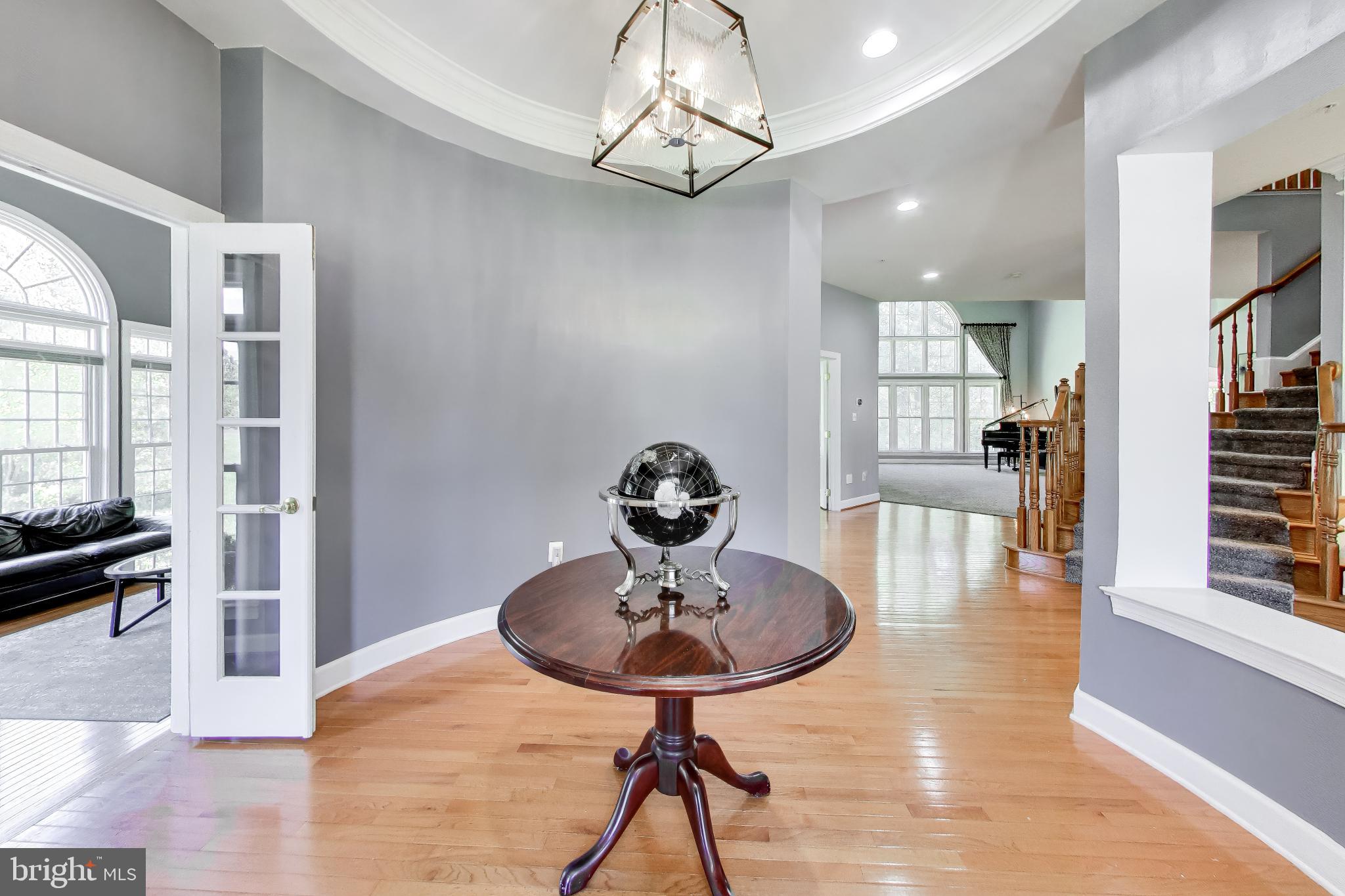 MEADOW CREEK - Residential