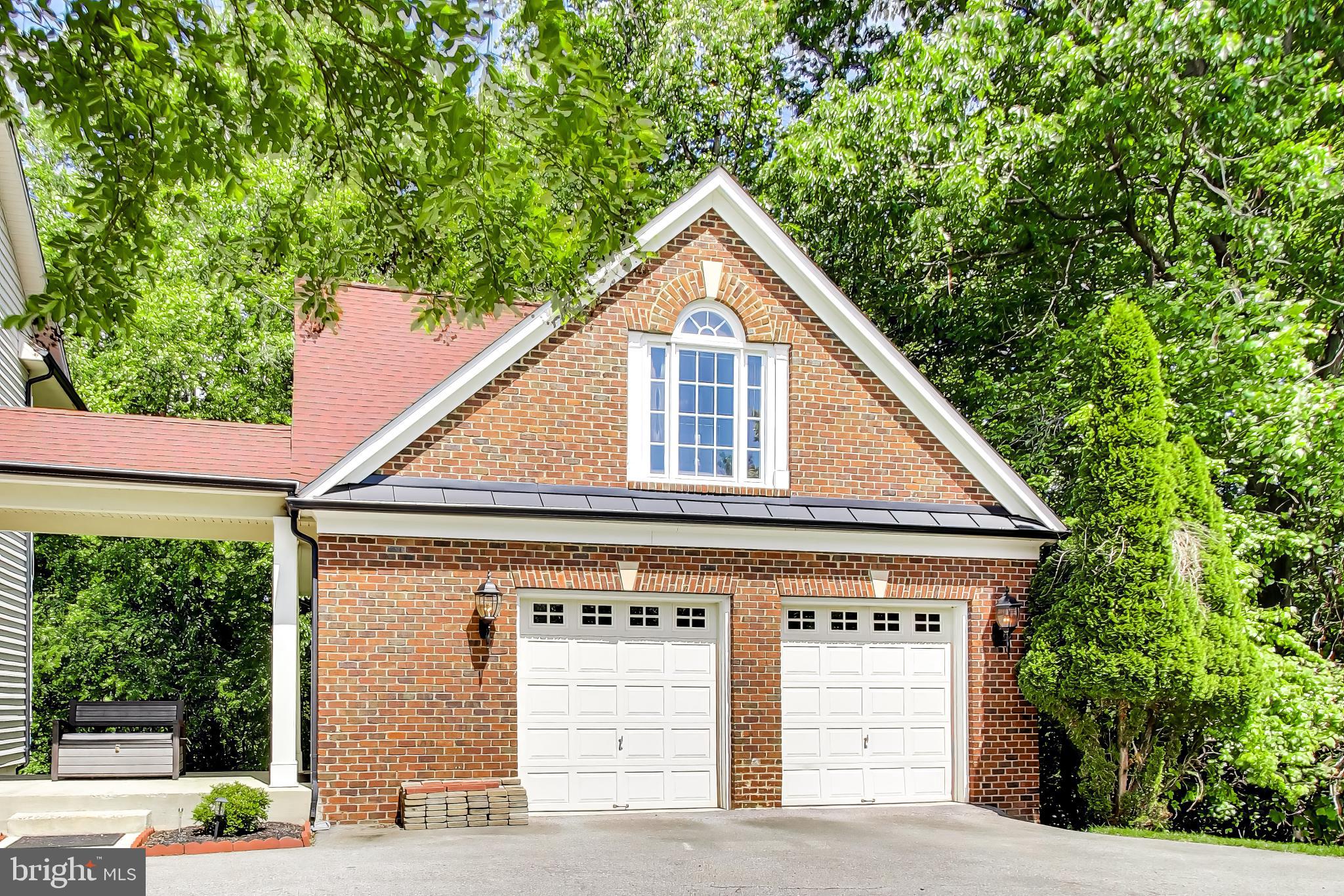 MEADOW CREEK - Residential