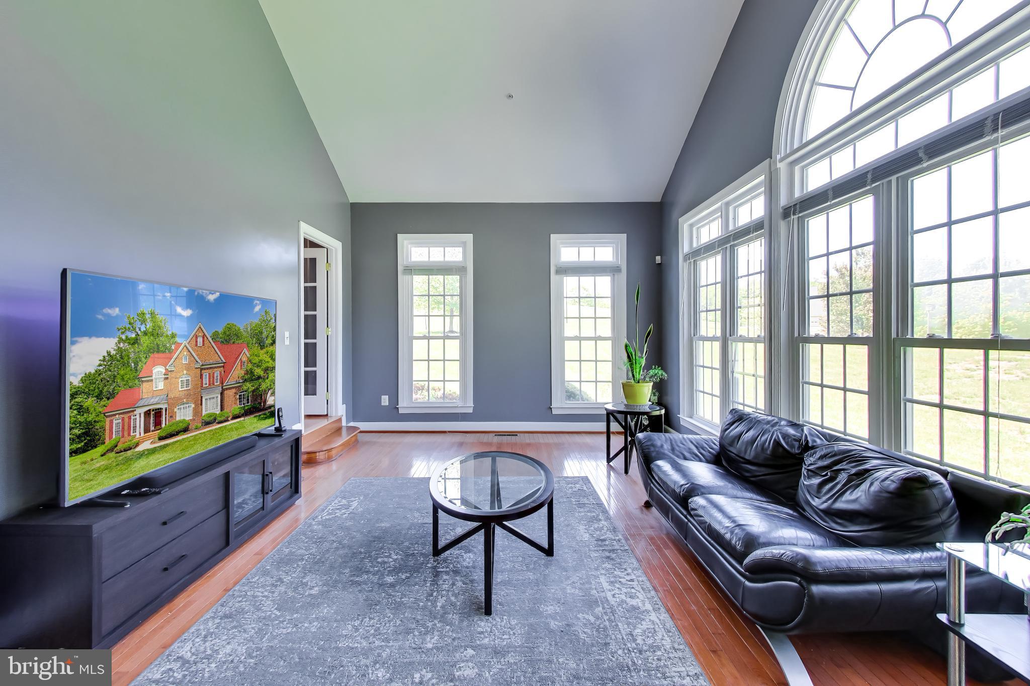 MEADOW CREEK - Residential
