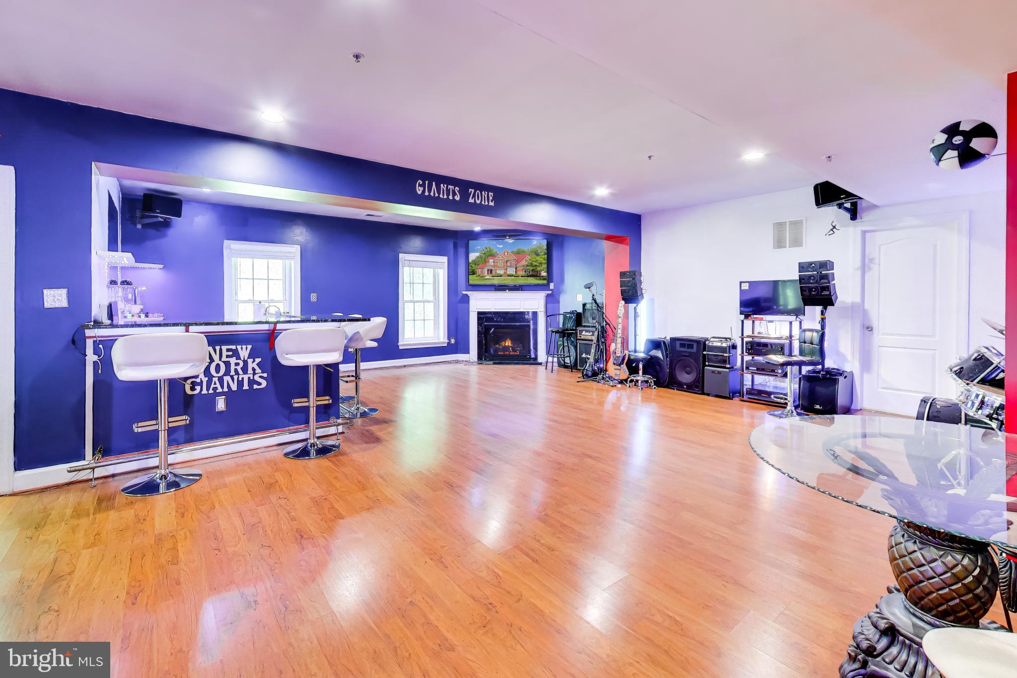 MEADOW CREEK - Residential