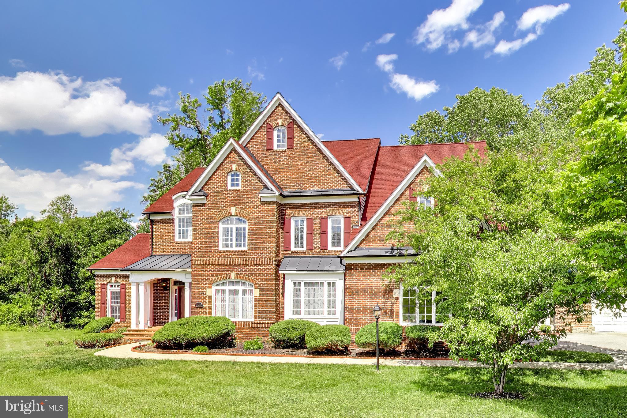 MEADOW CREEK - Residential
