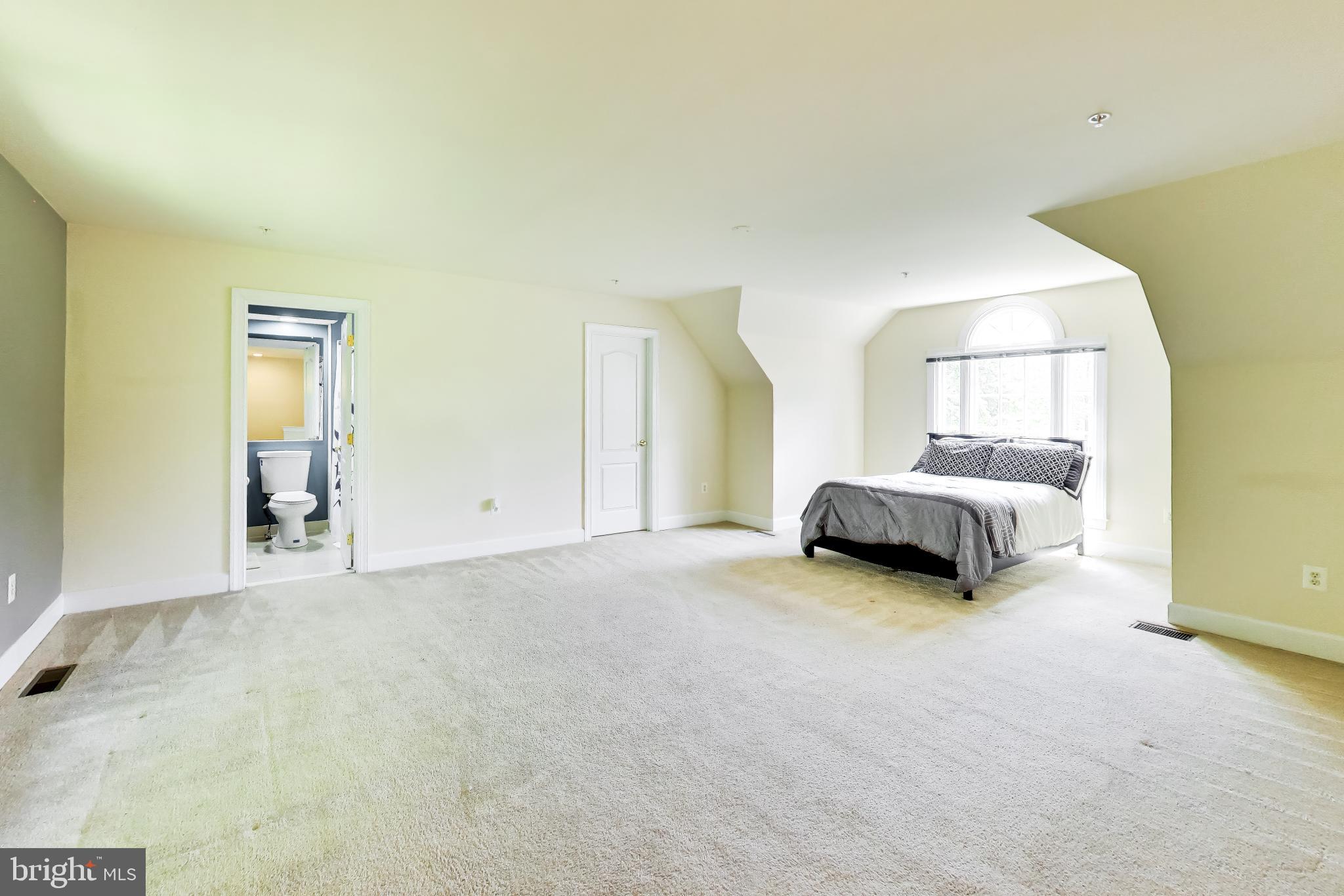 MEADOW CREEK - Residential