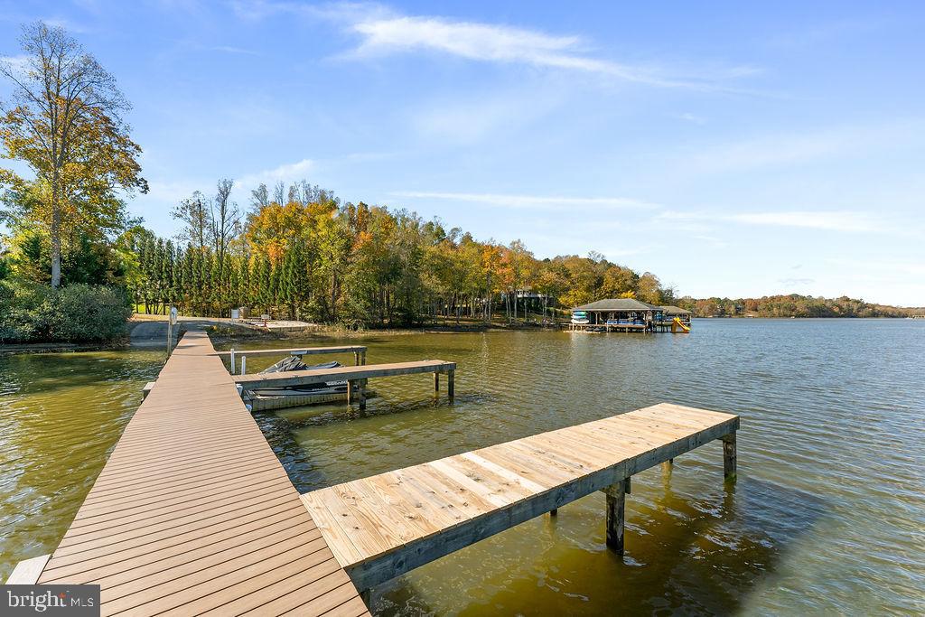 95 WOODLAND SHORES DRIVE