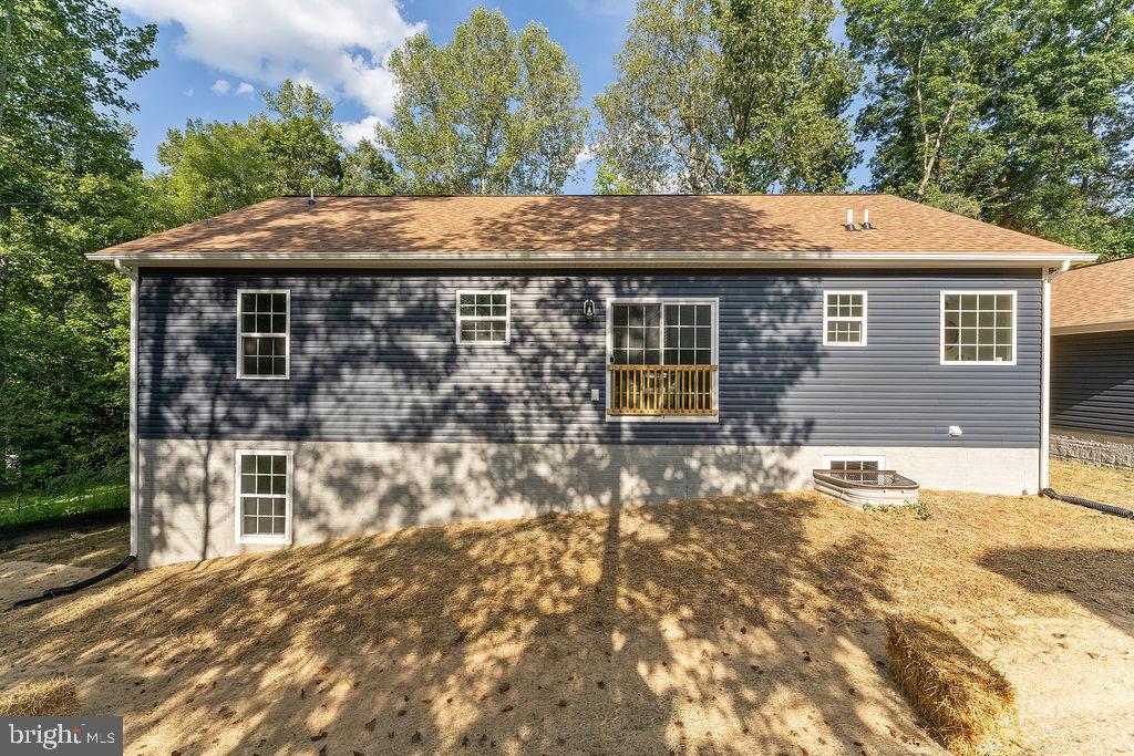 WOODLAND SHORES - Residential